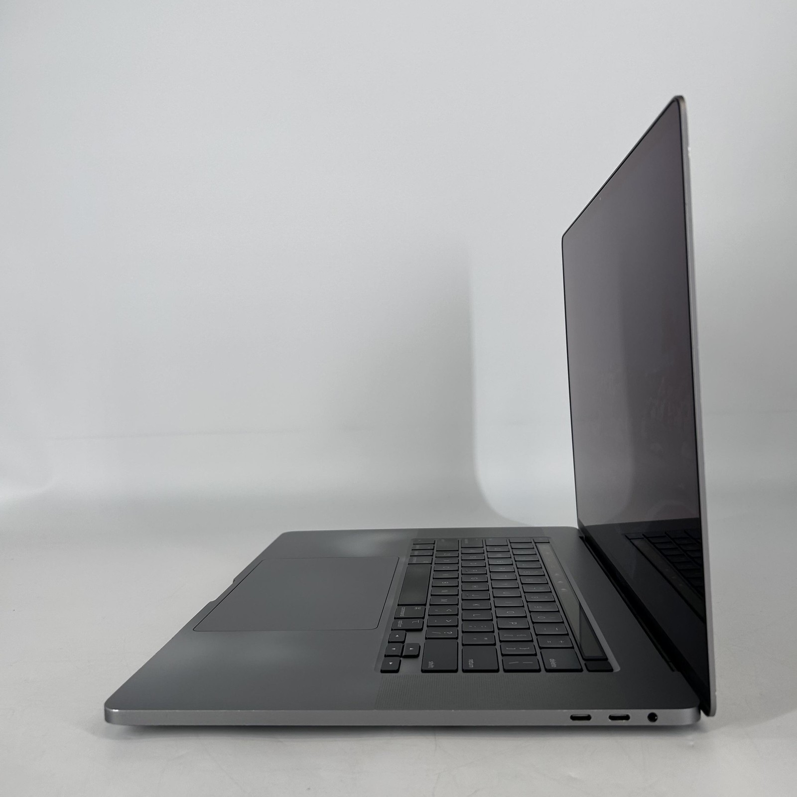 MacBook Pro 16 Touch Bar Space Gray 2019 2.3GHz i9 16GB 1TB SSD Radeon Pro 5500M