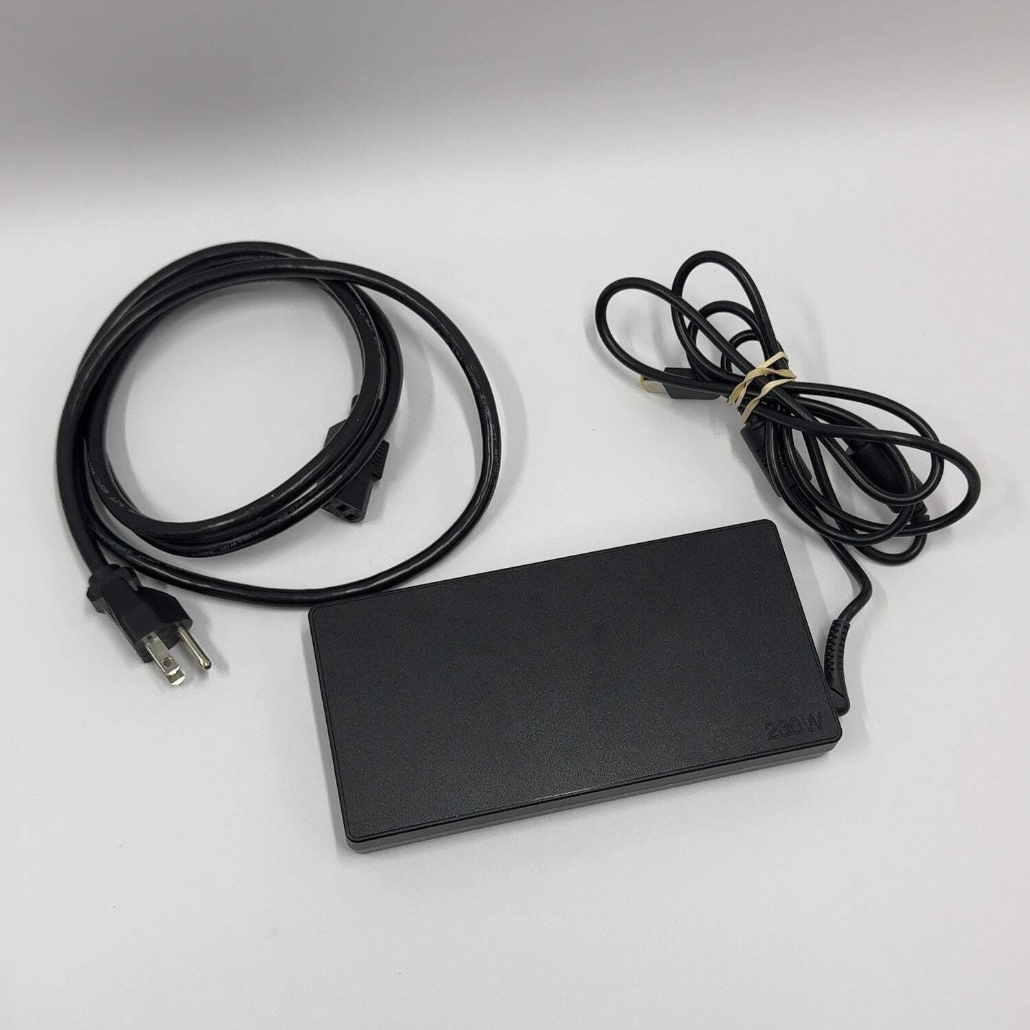 Lenovo Legion Y540 81SX 15.6″ i7-9750H 2.6GHz 16GB RAM 1TB SSD GeForce RTX 2060