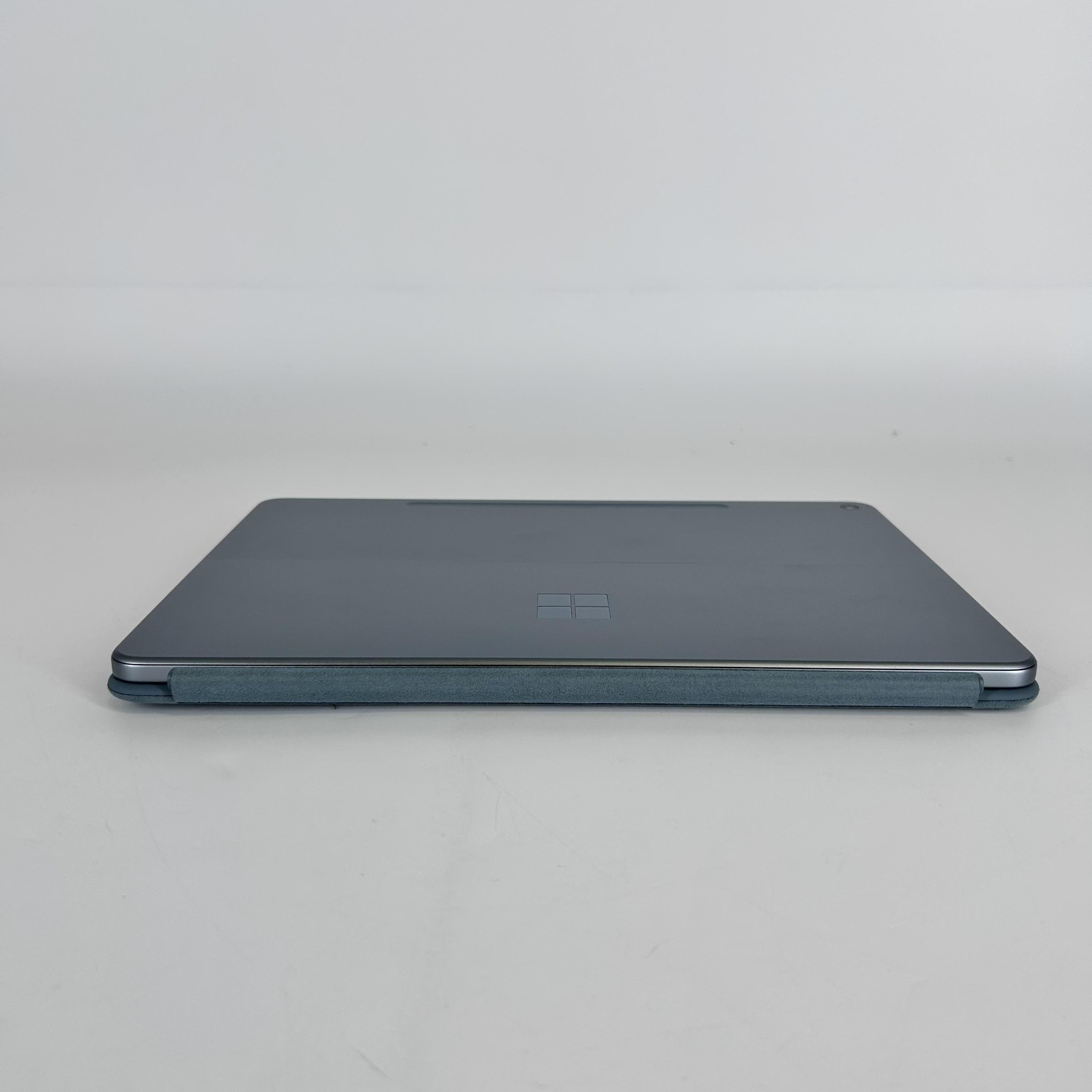 Microsoft Surface Pro 12 Gray X Plus (8-core) 3.30 GHz 16GB 512GB UFS Good