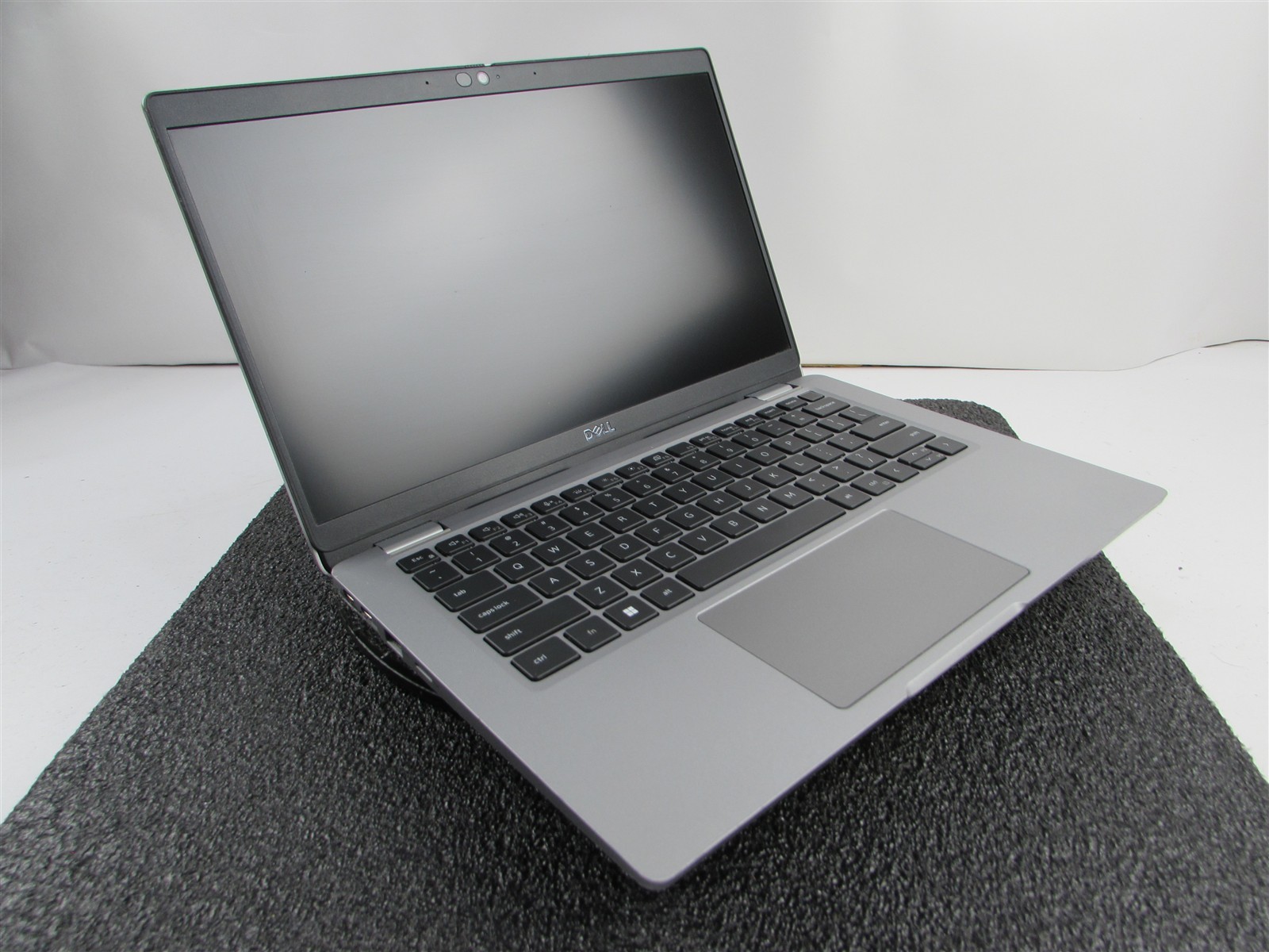 DELL LATITUDE 5330 TOUCHSCREEN I5-1245U 10 CORE 512GB SSD 16GB RAM NO O.S/BATT
