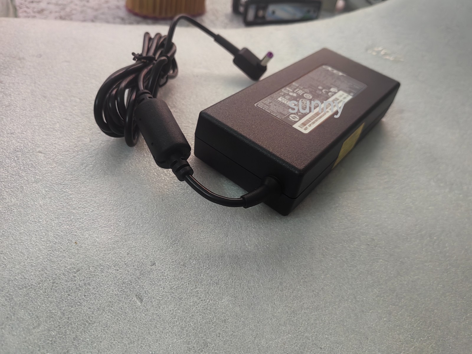 Genuine ADP-135KB T For Acer Nitro 5 AN515-57 AN517-54 AC Adapter 19V 7.1A 135W