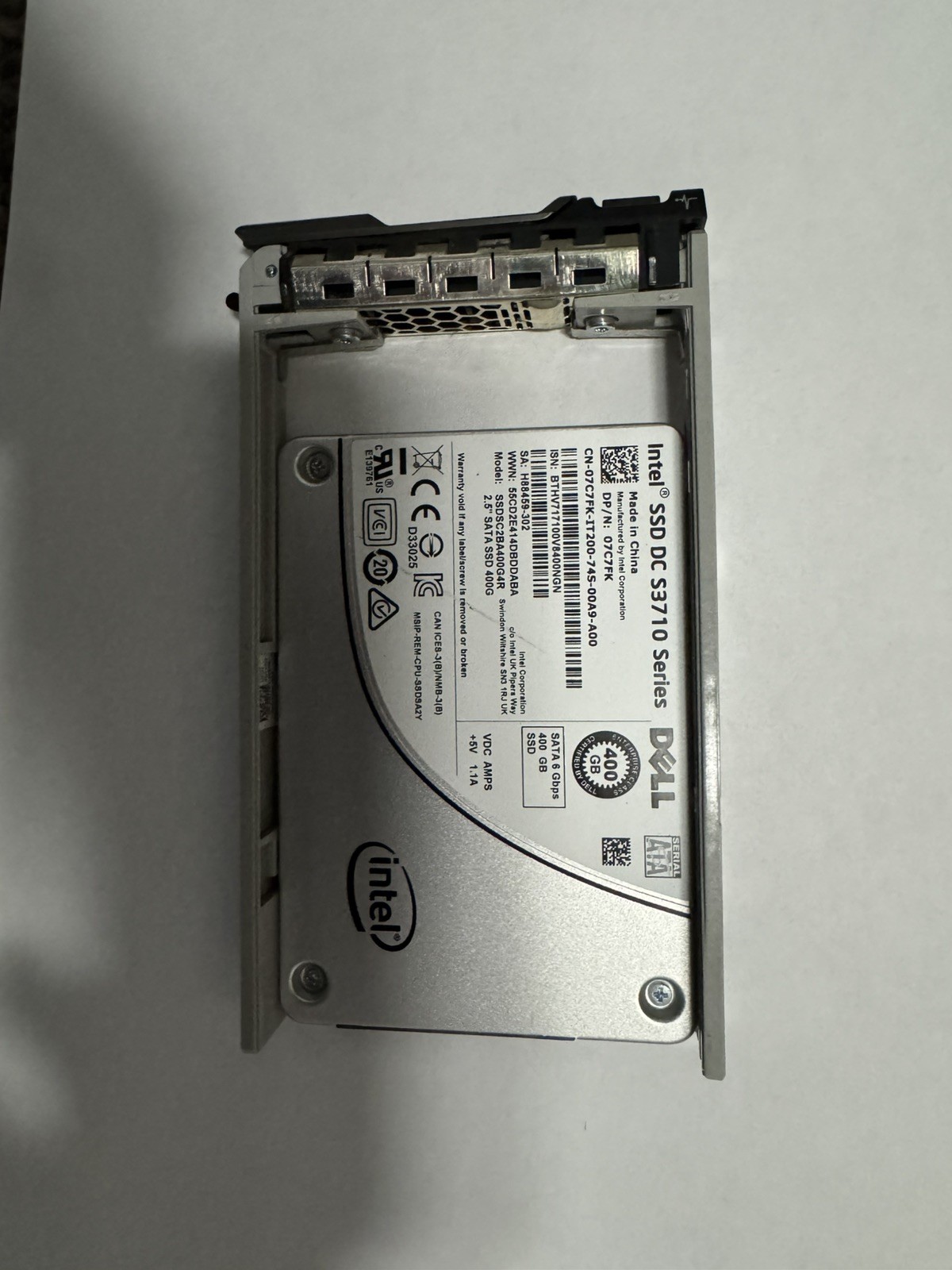 DELL Intel 400GB 2.5″SATA SSD DC S3710 Series SSDSC2BA400G4R SSD 07C7FK + Caddy