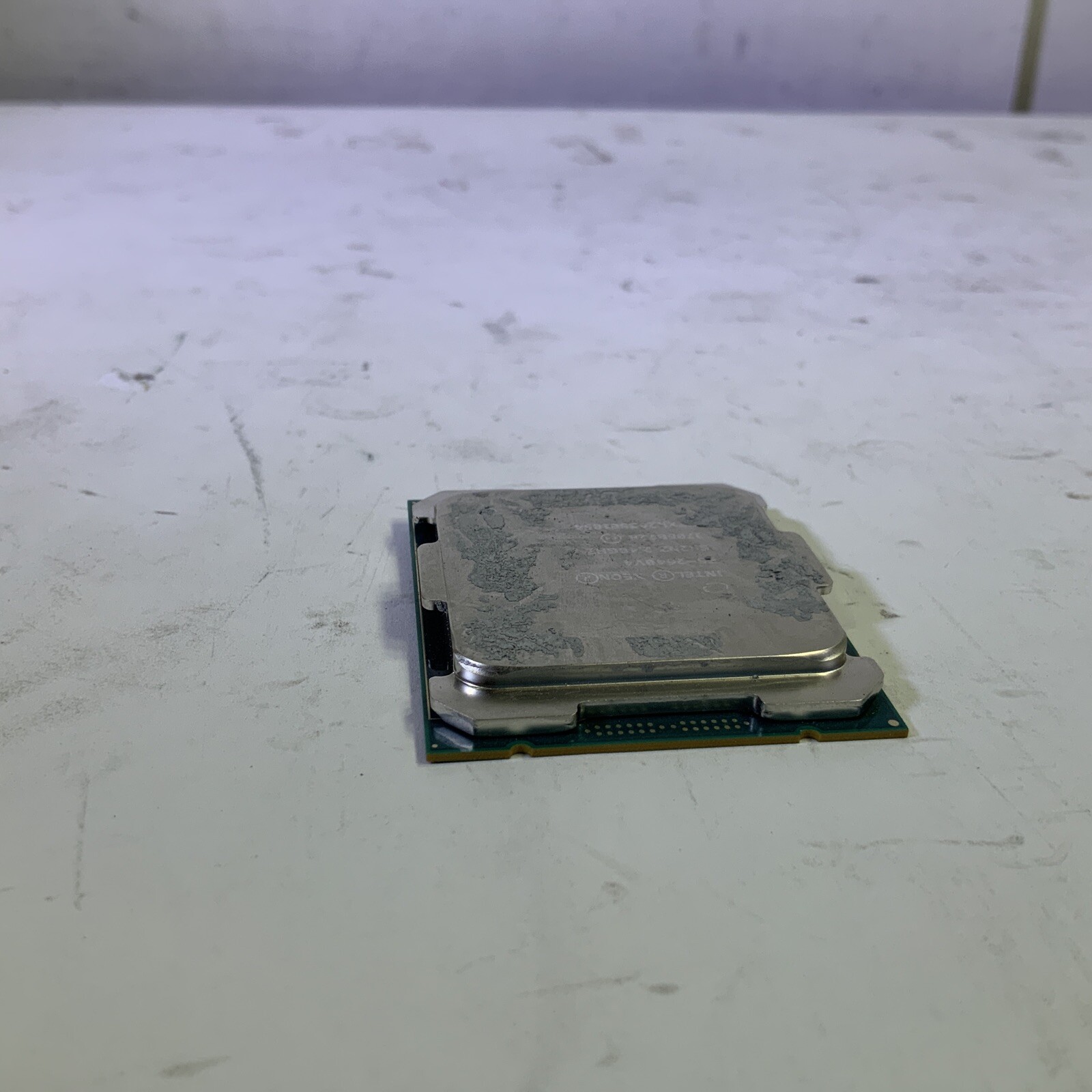 Intel Xeon E5-2640 v4 SR2NZ 2.40GHz 25MB 10-Core LGA2011-3 CPU Processor- JJ P4B