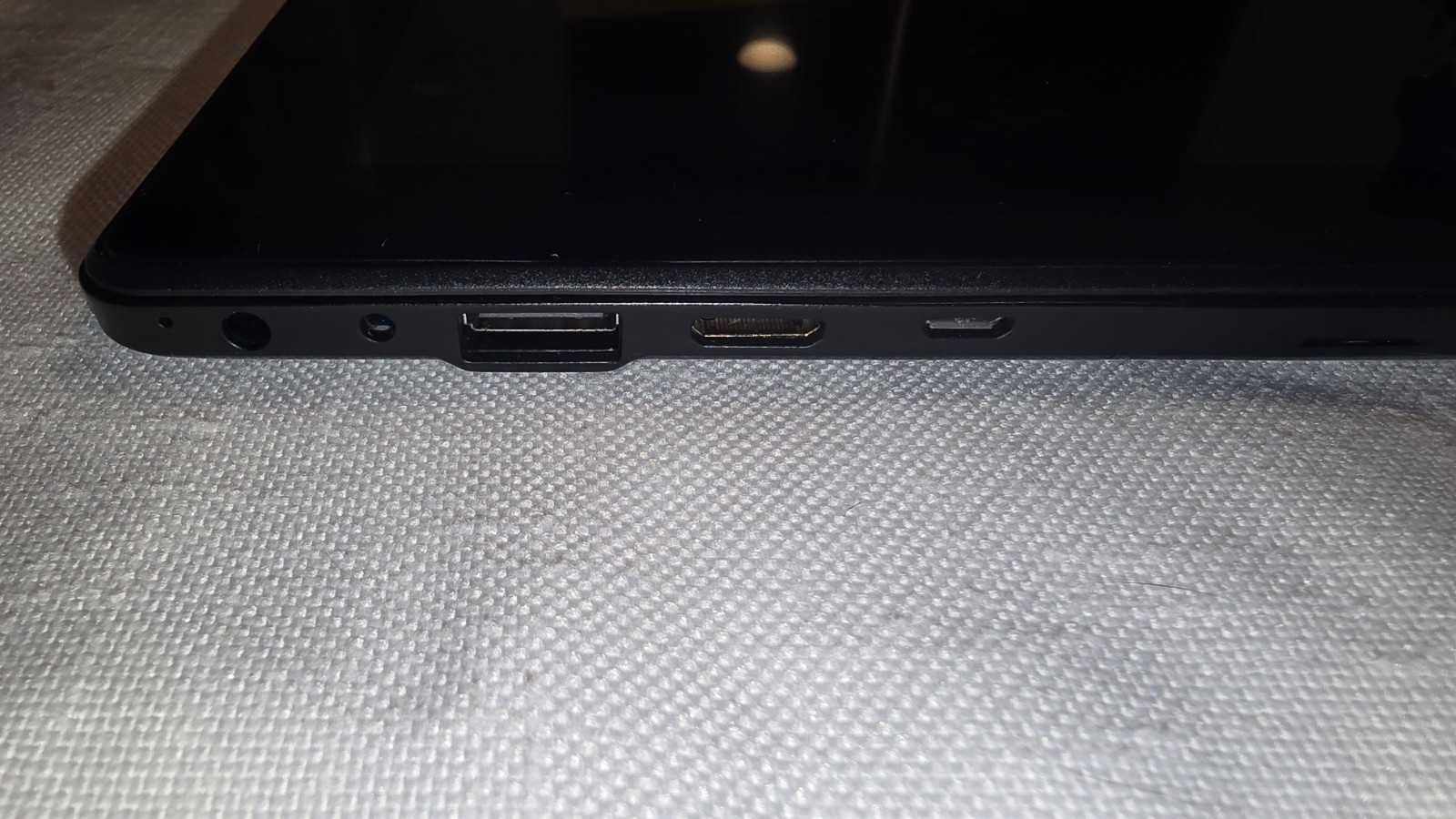 10.1″ Windows 10 Tablet – Intel Atom – 2GB RAM – 32GB – WiFi – New In Box