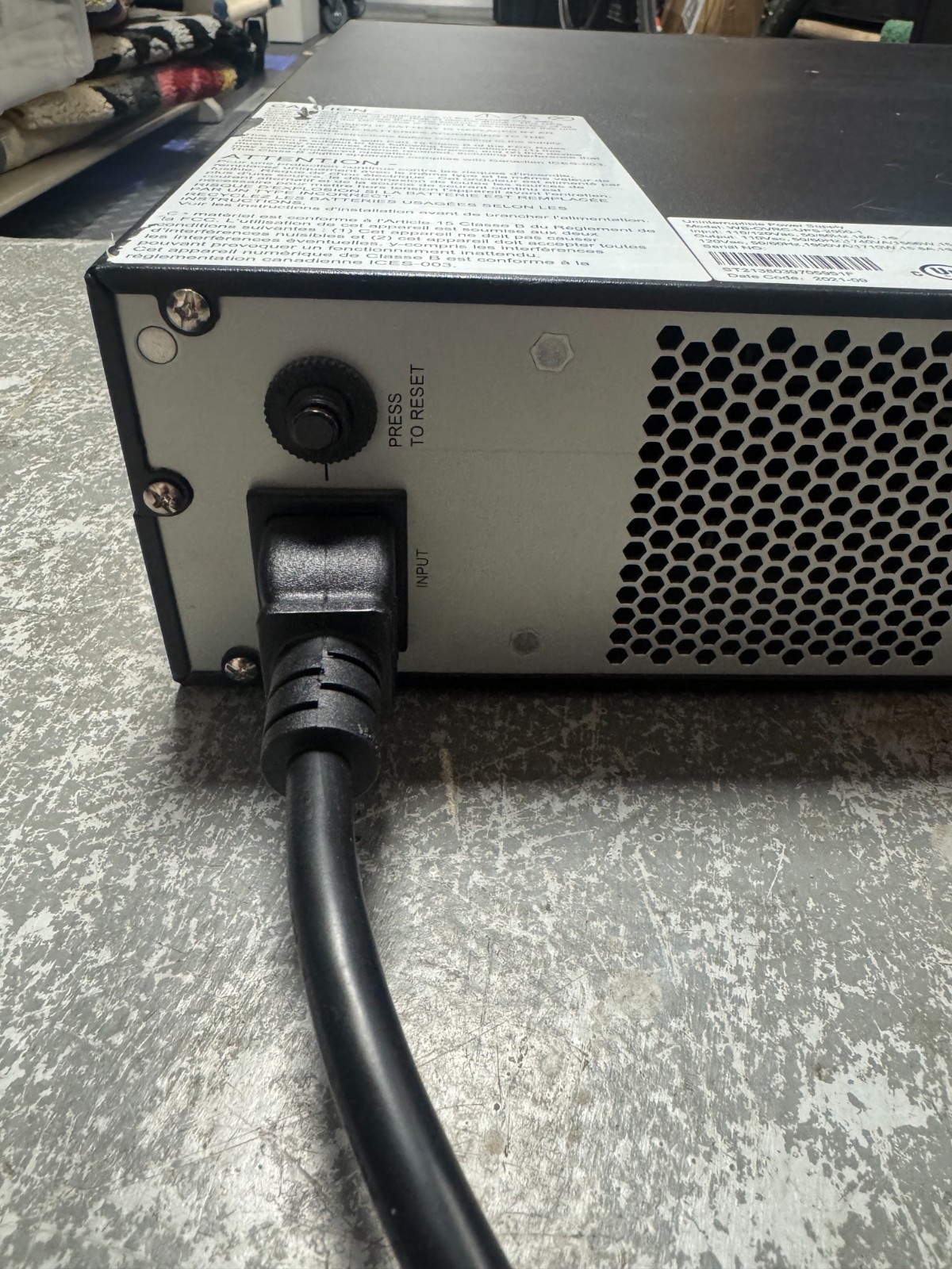 WATTBOX WB-OVRC-UPS-2000-1, Uninterruptible Power Supply, 2000VA