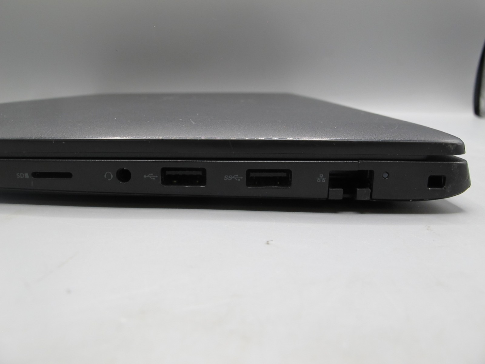 Dell Latitude 3420 14″ (i5-1135G7 2.40GHz-16GB RAM-256GB SSD-Win11Pro) (READ)