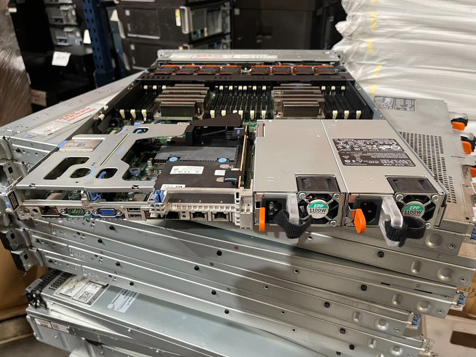 Dell PowerEdge R640 Barebone HG0J8 KG52T 2xHeatsink 2x 1100W No CPU/RAM/HDD