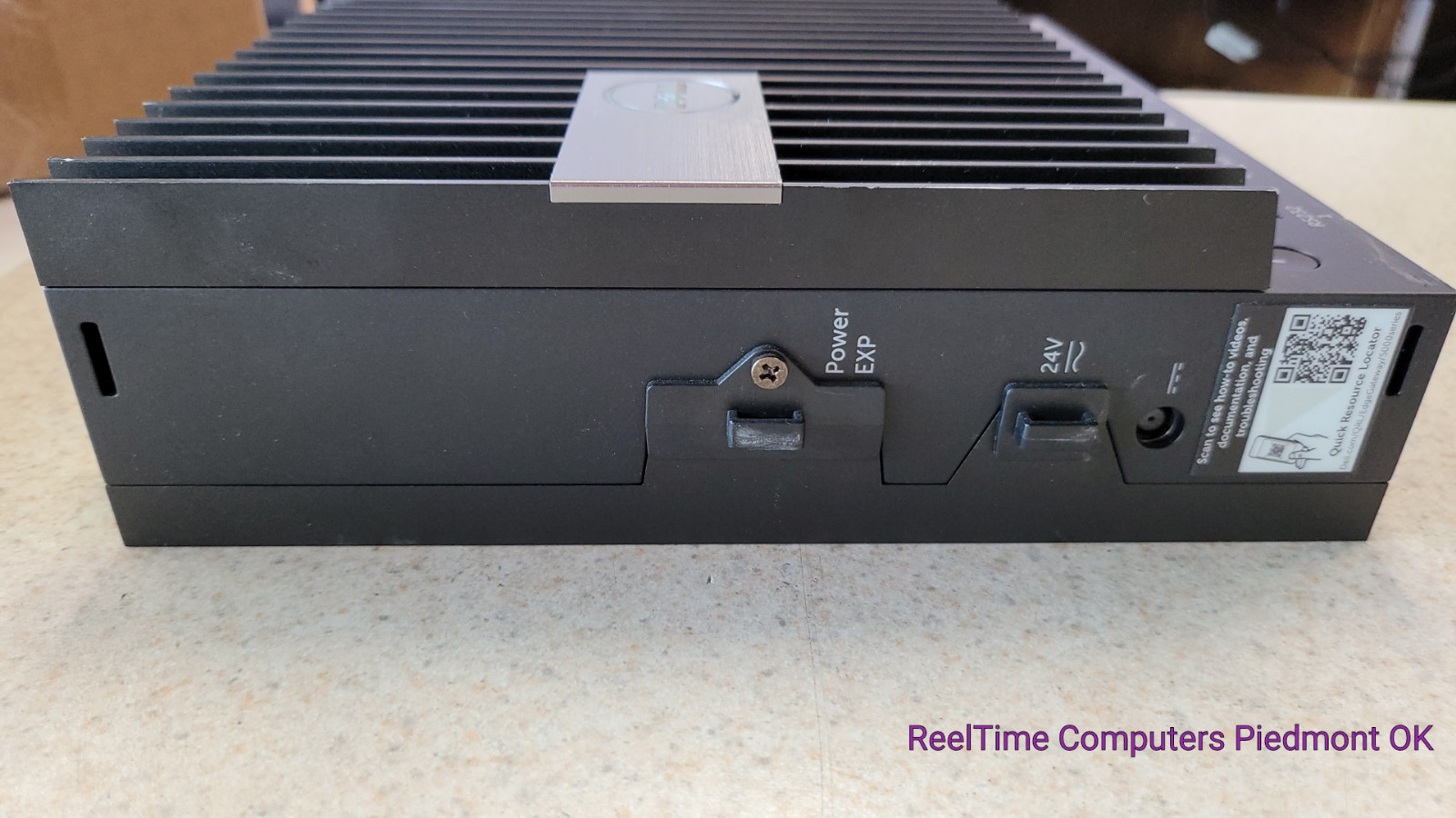 DELL EDGE GATEWAY 5000 Intel Atom CPU E3825 1.33GHz 2GB Ram No SSD Industrial co
