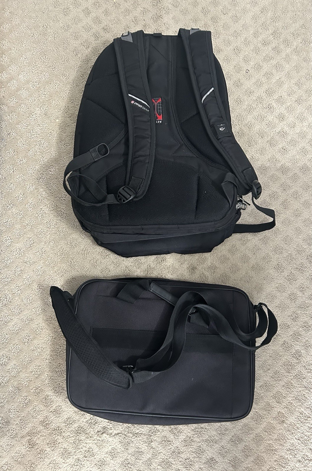 Wenger SwissGear Black Nylon Backpack & Messenger Bag Set 15in Padded Strap