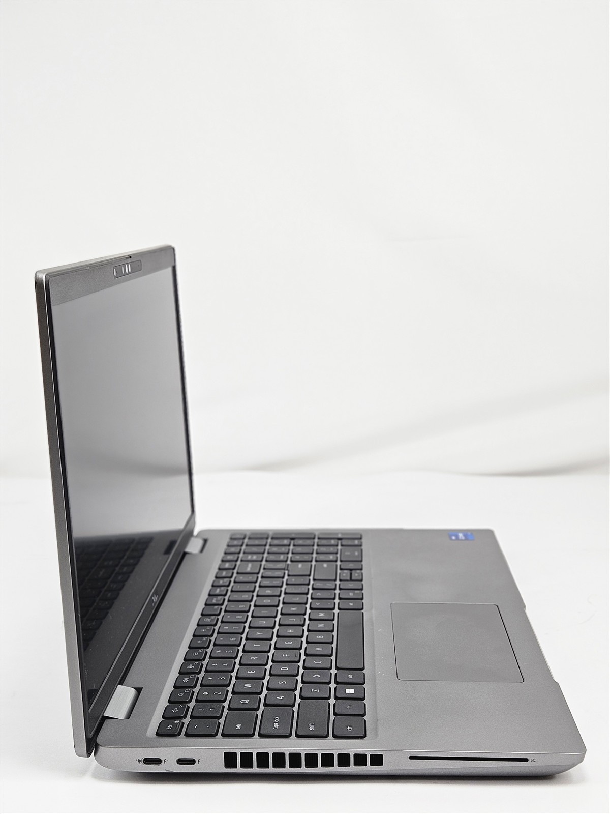 Dell Precision 3571 P104F 16GB 512GB SSD i7-12800H 15.6″ Workstation
