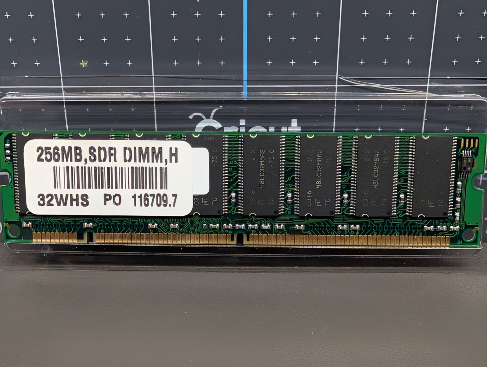 256MB PC133 SDR DIMM Desktop RAM Memory Module (2003)