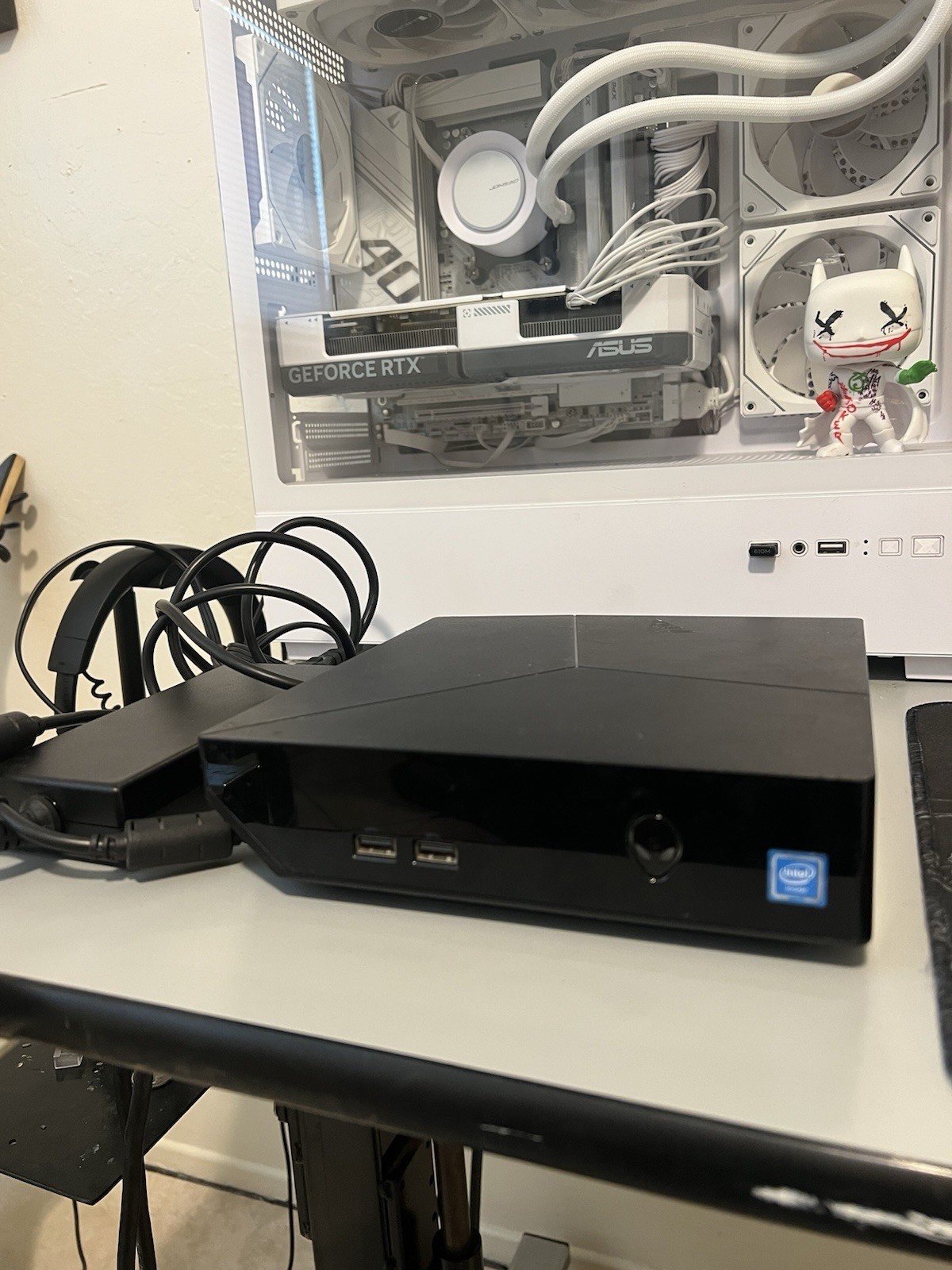 DELL Alienware Alpha R2 i7-6700T 16GB RAM 256 GB SSD + 1 TB HDD GTX 960 4GB GPU