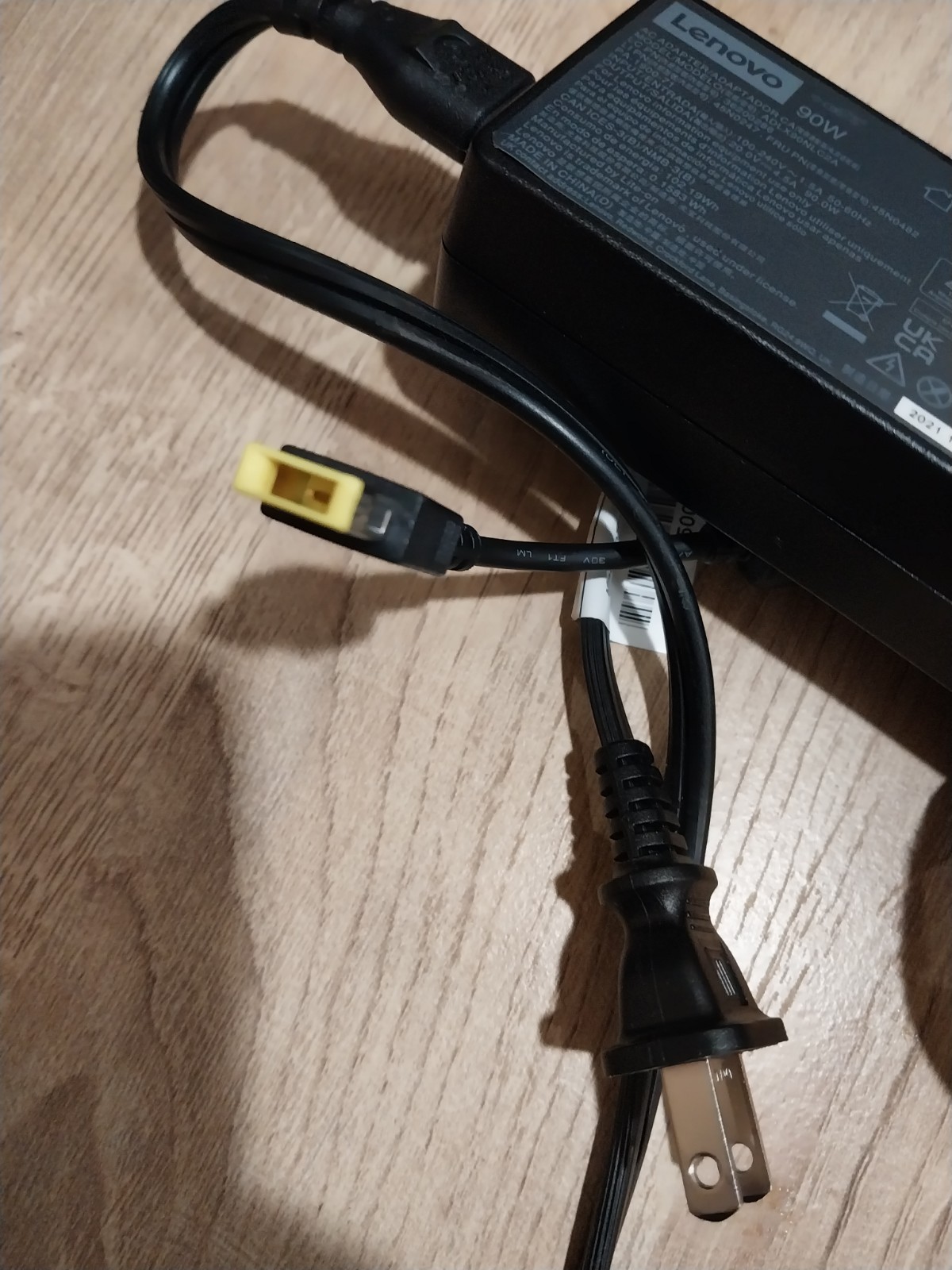 LENOVO 5A10V03251 20V 4.5A 90W Genuine Original AC Power Adapter Charger