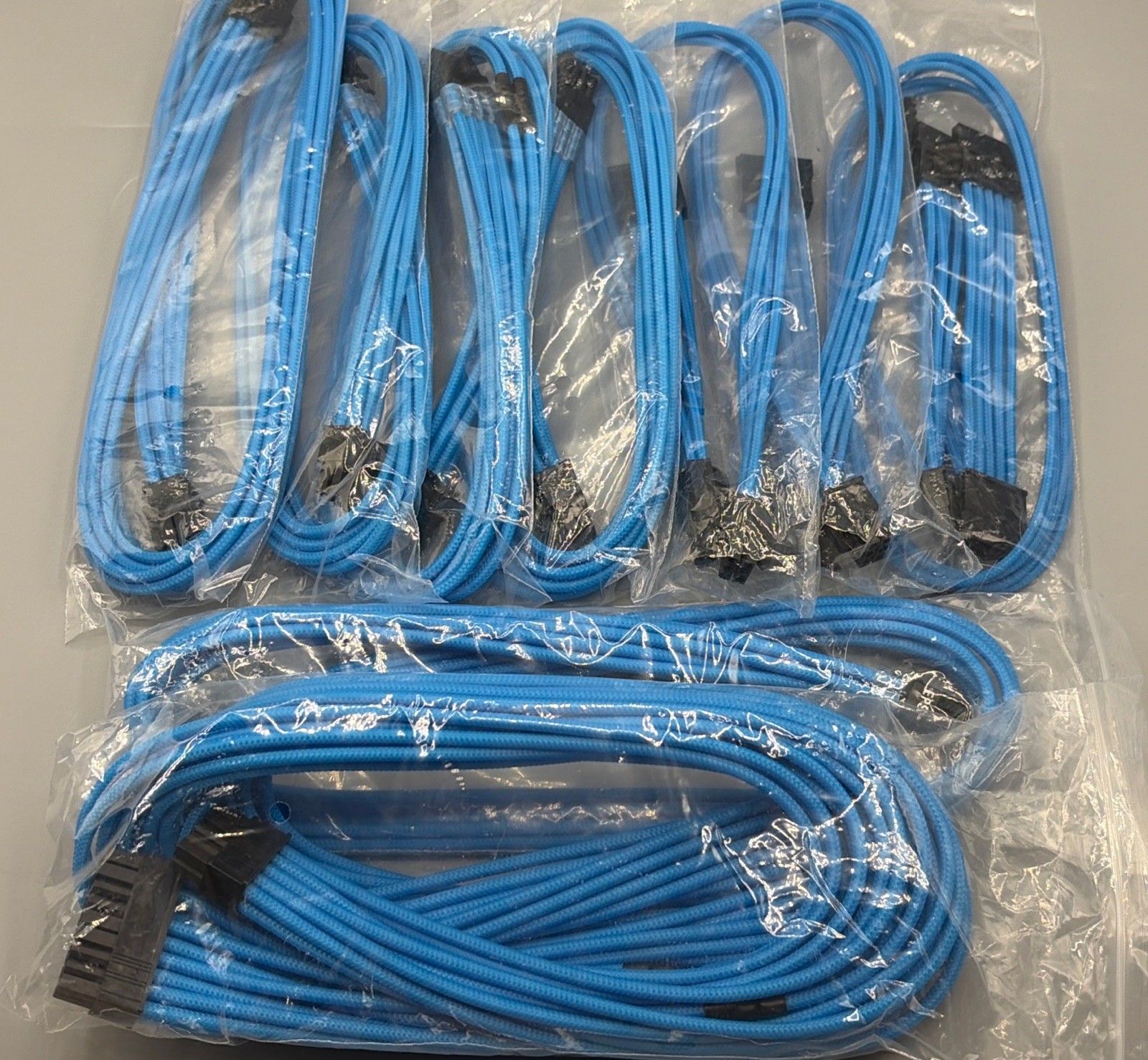CableMod PRO ModMesh RT-Series Kit – Light Blue – for ROG Thor 1200/850 PSU