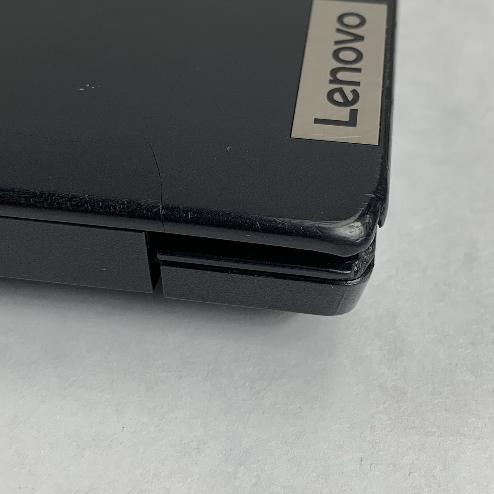 Lenovo ThinkPad E14 Gen 3 14″ Ryzen 5 5500U 2.1Ghz 8GB Ram No OS/HDD/AC Scratch