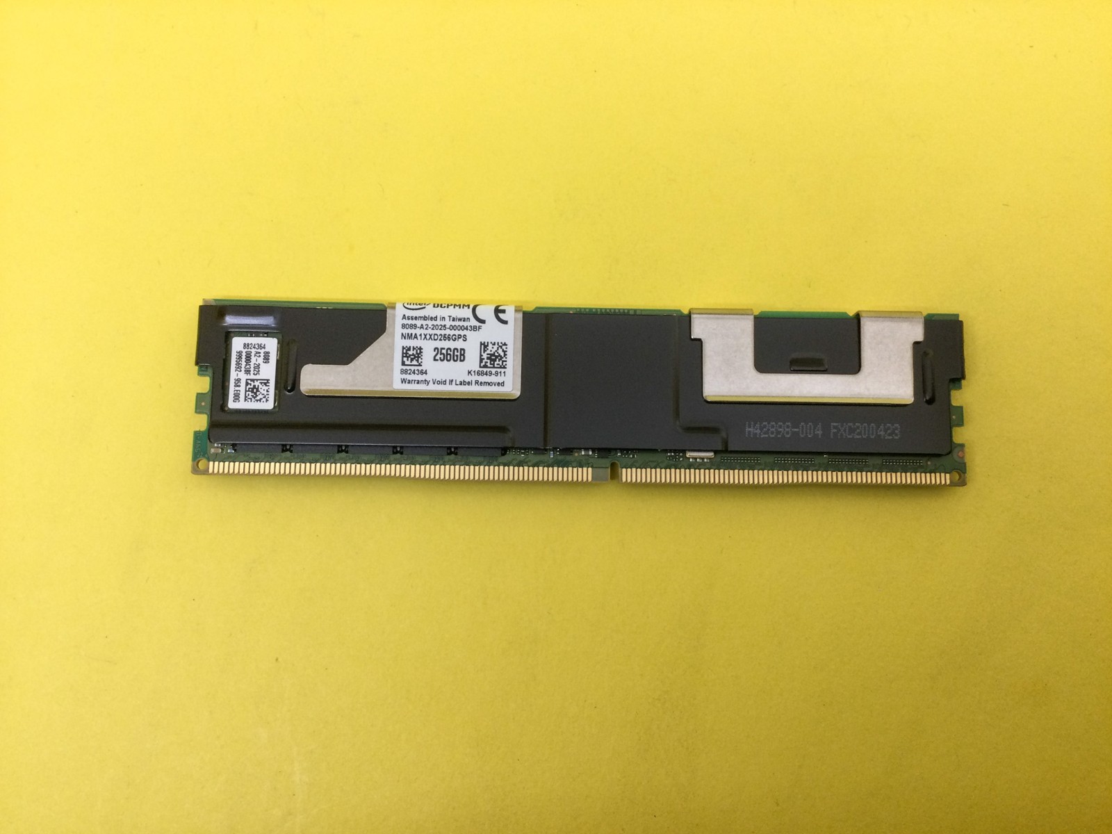 Intel Optane 100 Series 256GB DDR4 2666MHz PMem Persistent Memory NMA1XXD256GPS