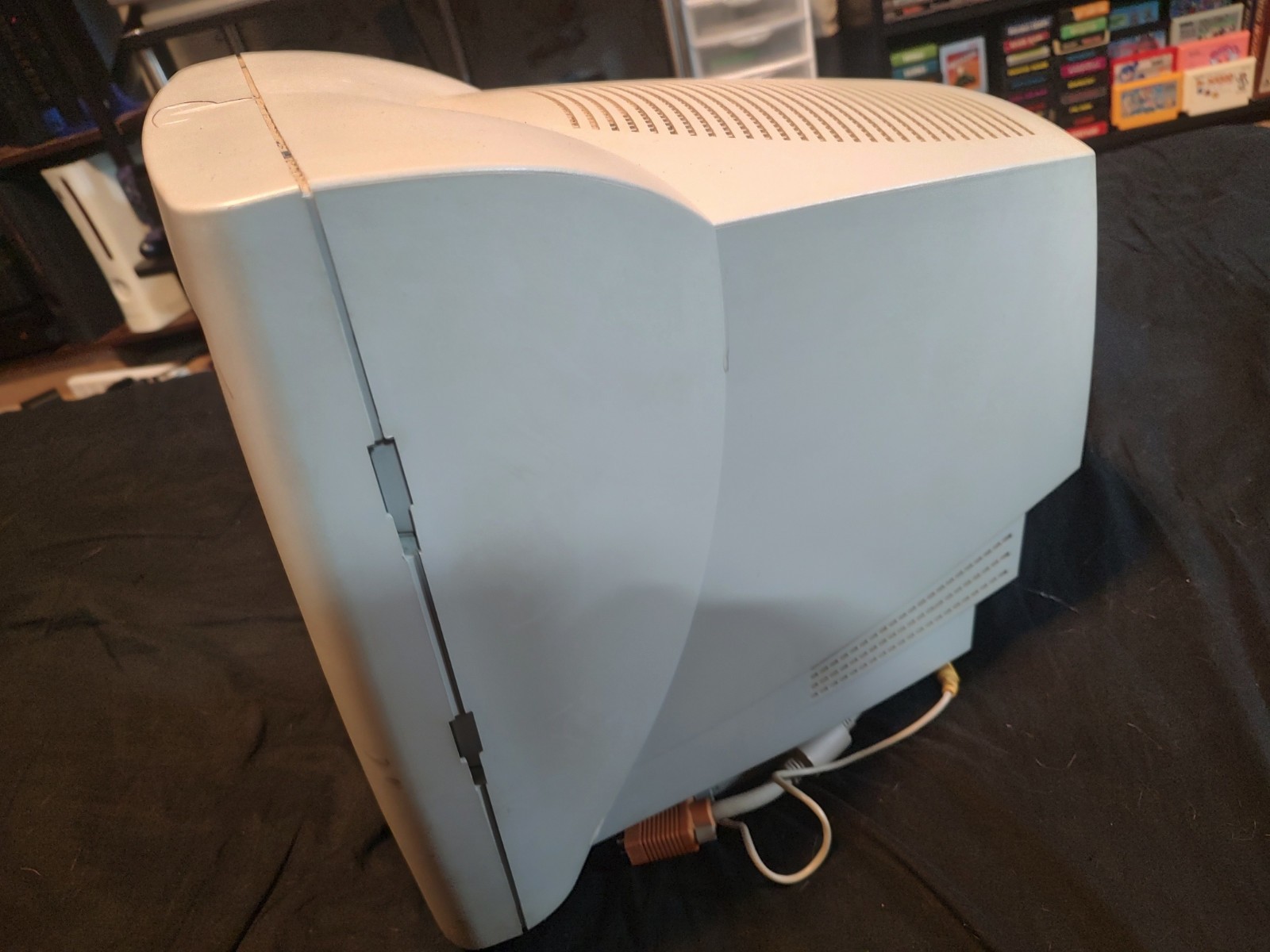 HP Pavilion M50 Hewlett Packard Model D5258A 15″ CRT Monitor 1998 Beige ONLY