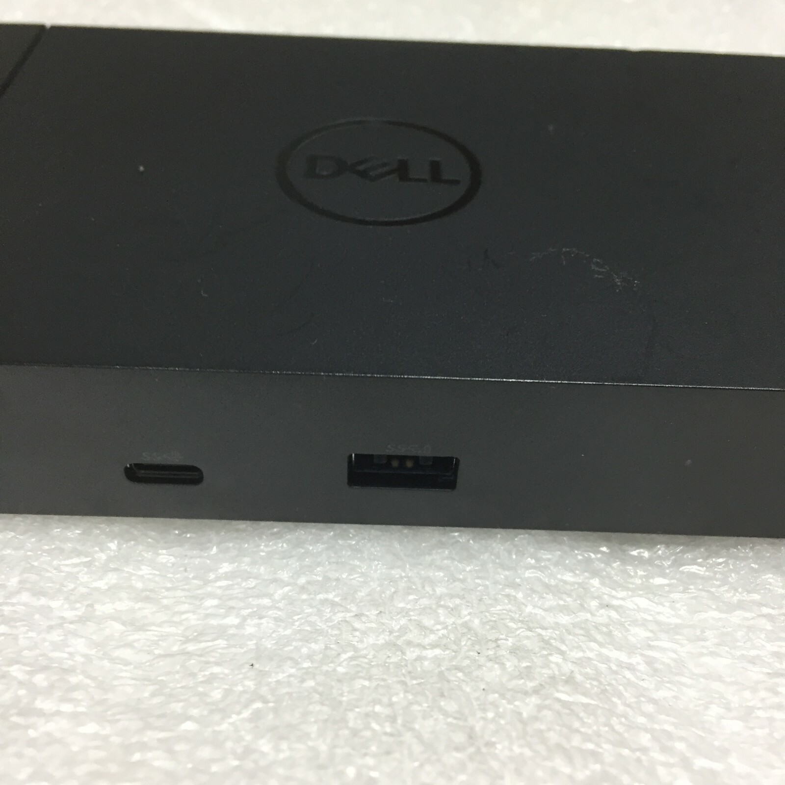 Dell WD19TB Thunderbolt 3 USB-C DisplayPort Docking Station w 180w Power Adapter