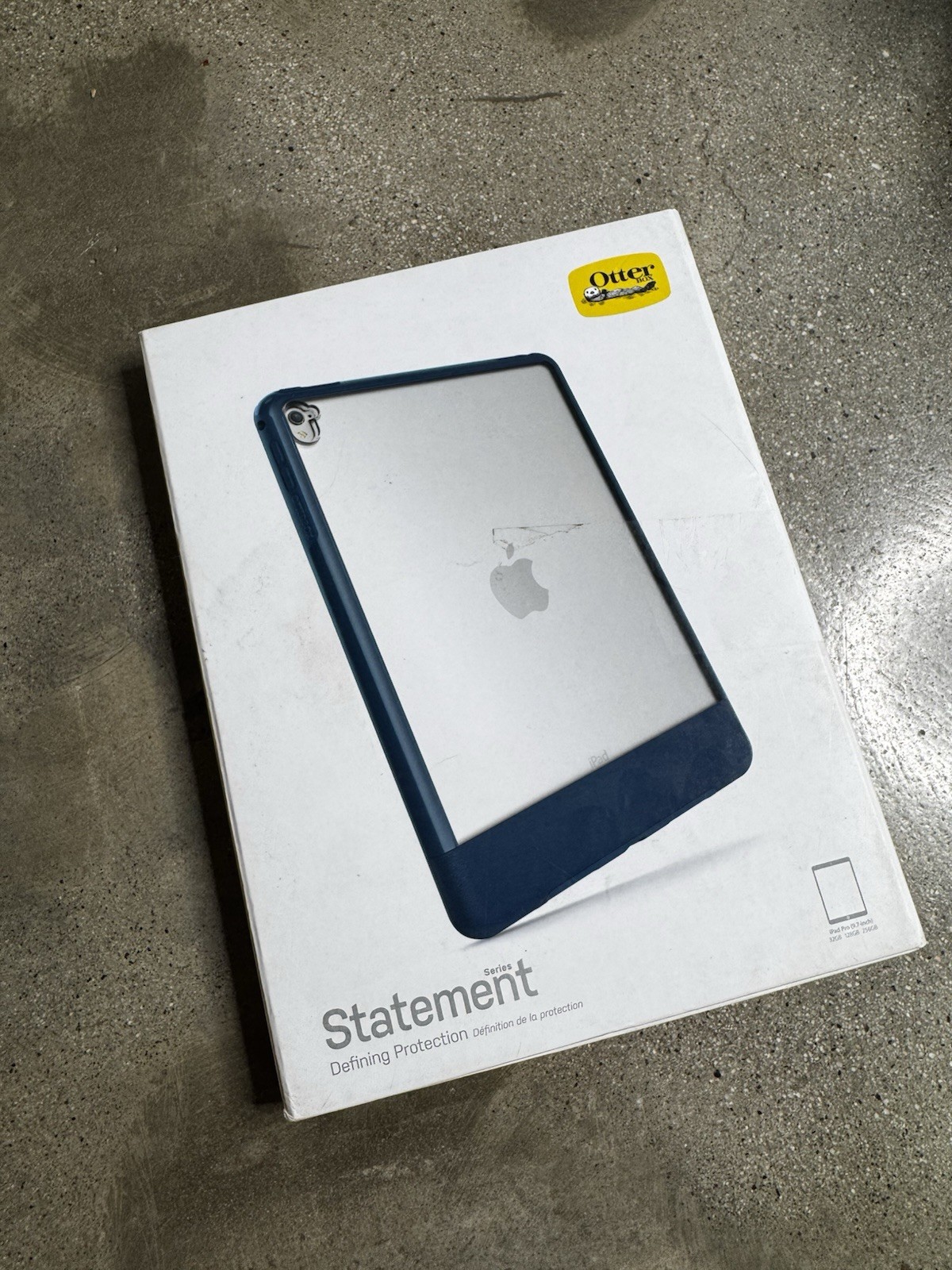 iPad Pro 9.7 Inch Otterbox Case New In Open Box Blue