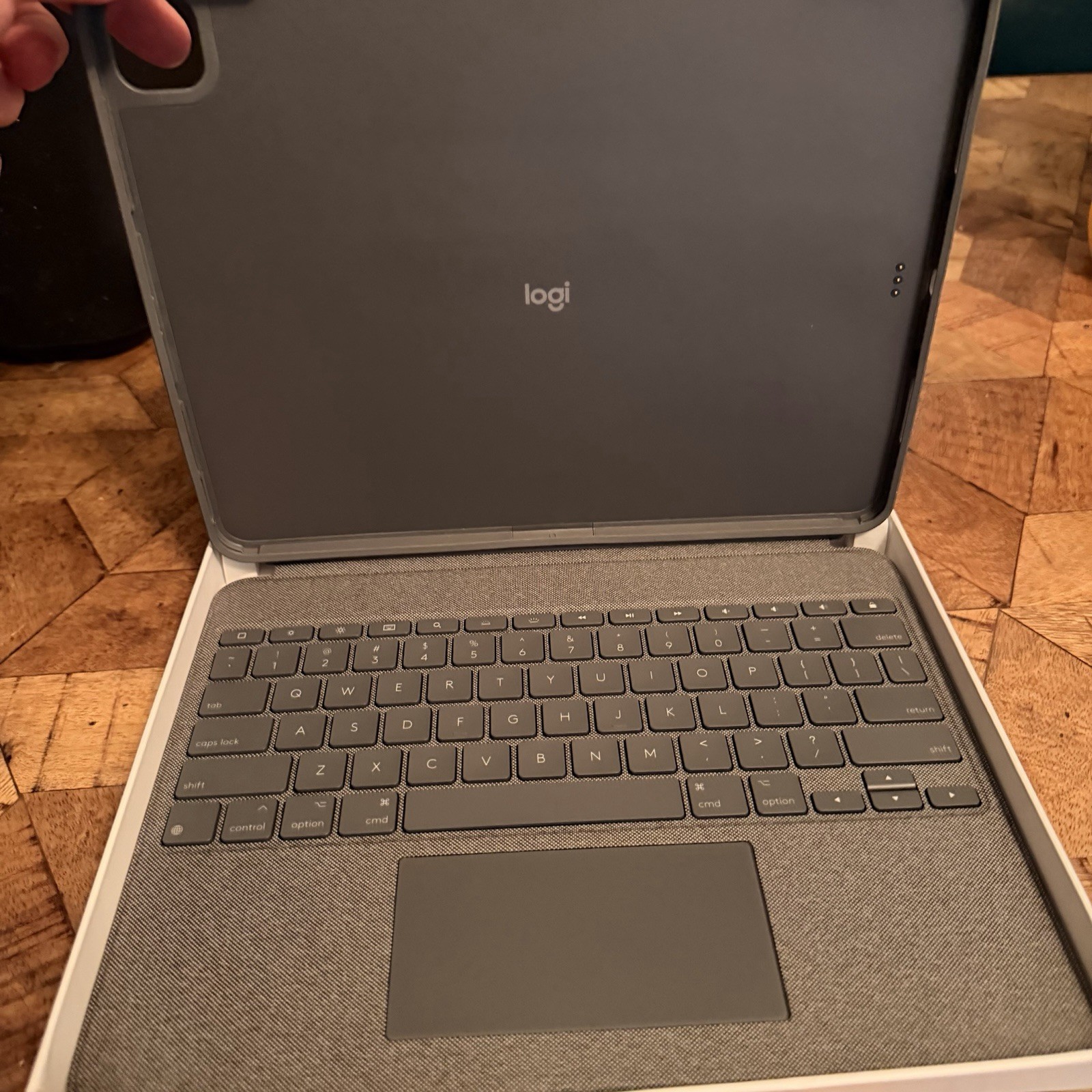 Logitech Combo Touch Keyboard Case/Folio for iPad Pro 13 M4 Brand New In Box!!