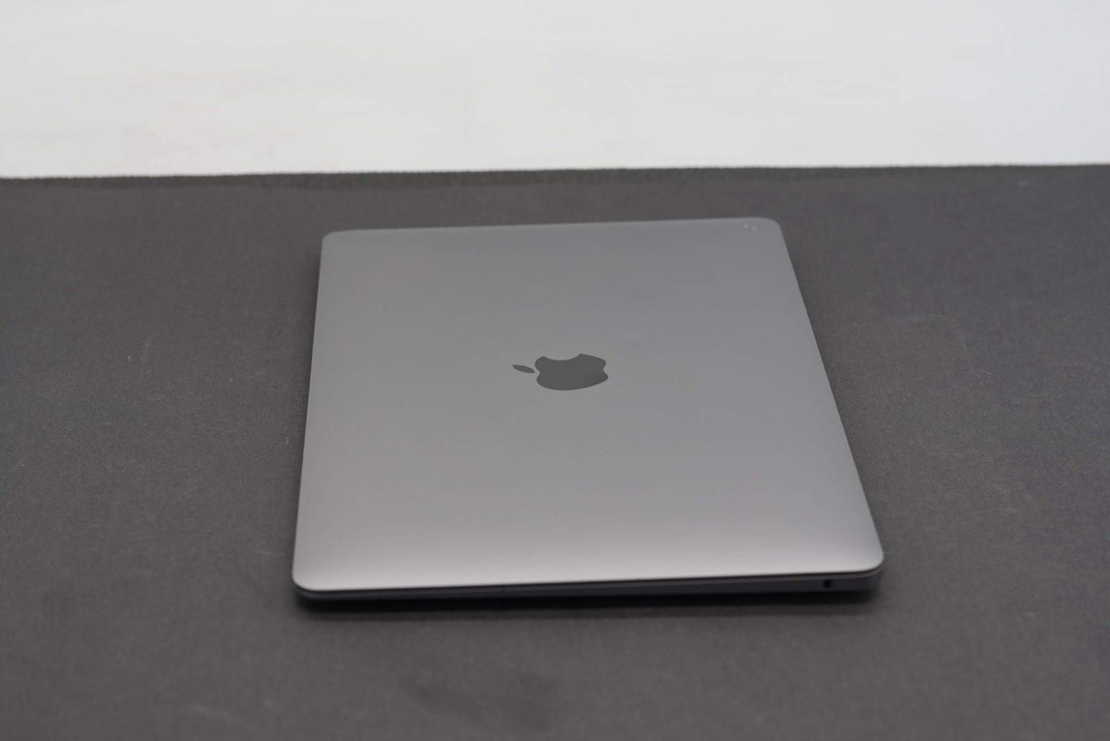 Apple MacBook Air Laptop 13” M1 A2337 2020 Password Locked ( For Parts Only )