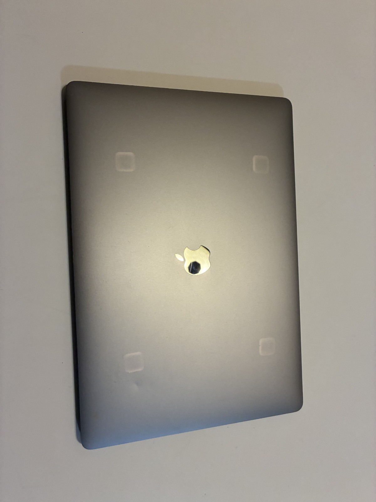 FULLY LOADED – MACBOOK PRO 16 INCH – 4TB SSD – 64GB RAM-2.4 GHz 8-CORE Intel i9