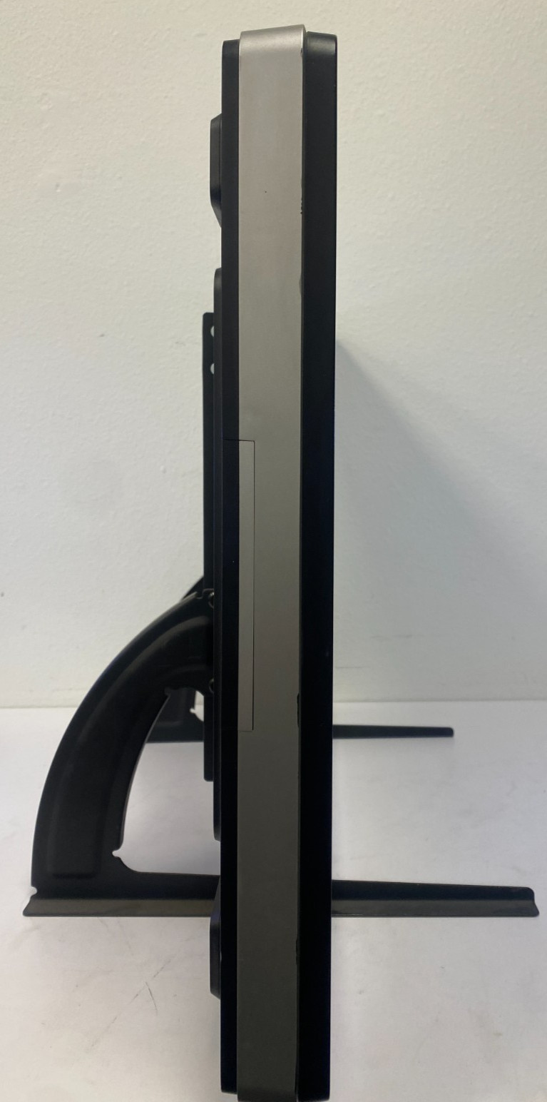 USED Elo ET3202L 32″ Interactive Touchscreen Display Digital Signage LCD W/Stand