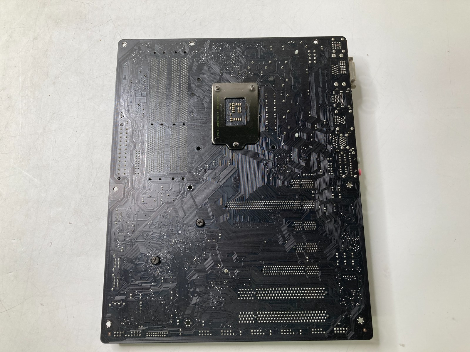 GIGABYTE GA-Z68X-UD3H-B3 LGA1155 4x DDR3 Ram Slots Intel Z68 Chipset 2nd/3rd Gen