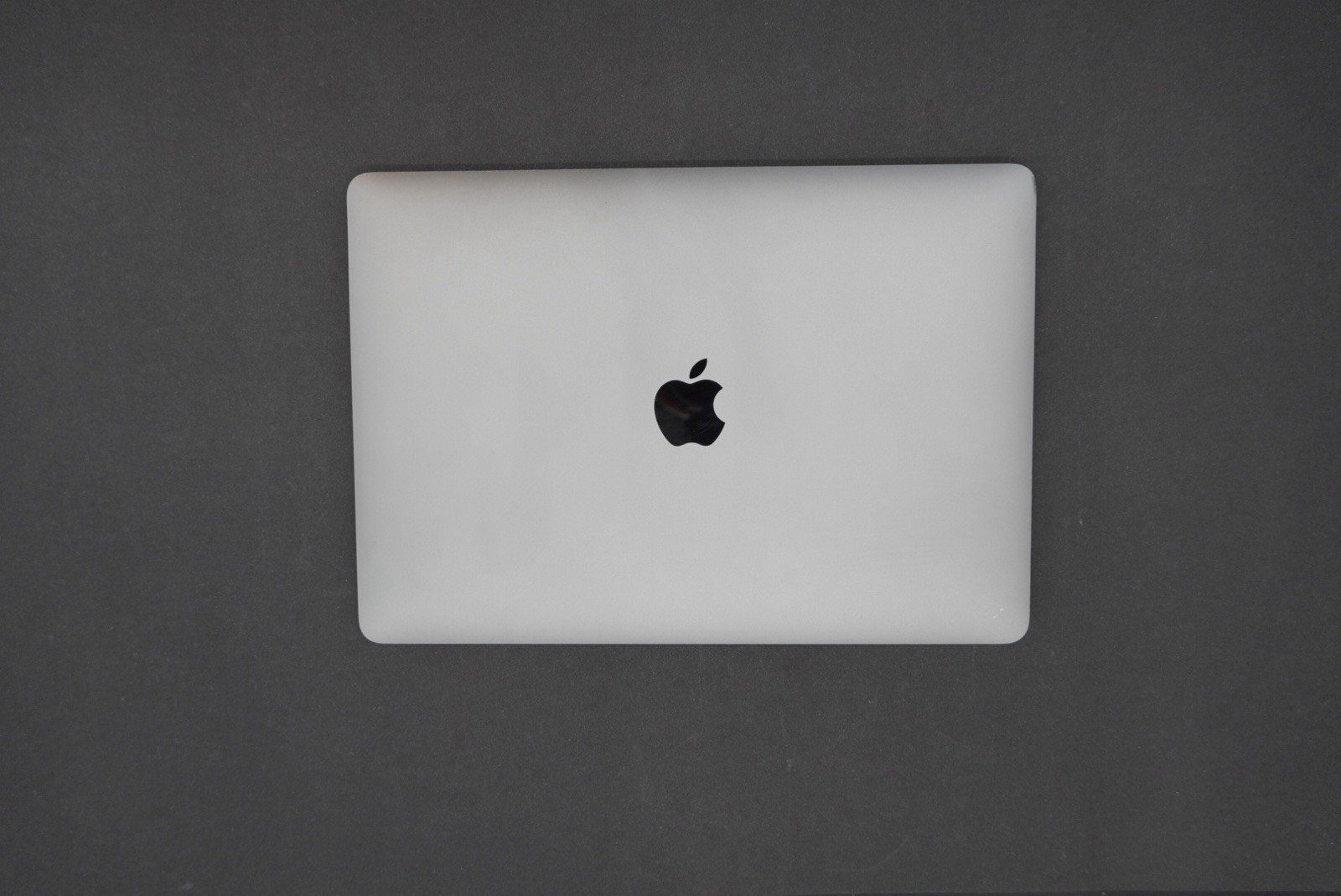 Apple MacBook Air Laptop 13” M1 A2337 2020 Password Locked ( For Parts Only )