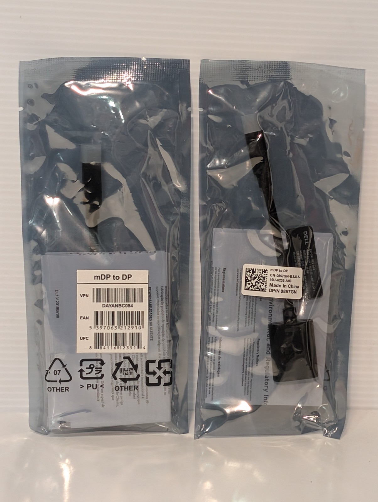 Lot of 4 Dell Adapter  Converter Dongles, (Qty 2) 857GH and (Qty 2) 027KKH