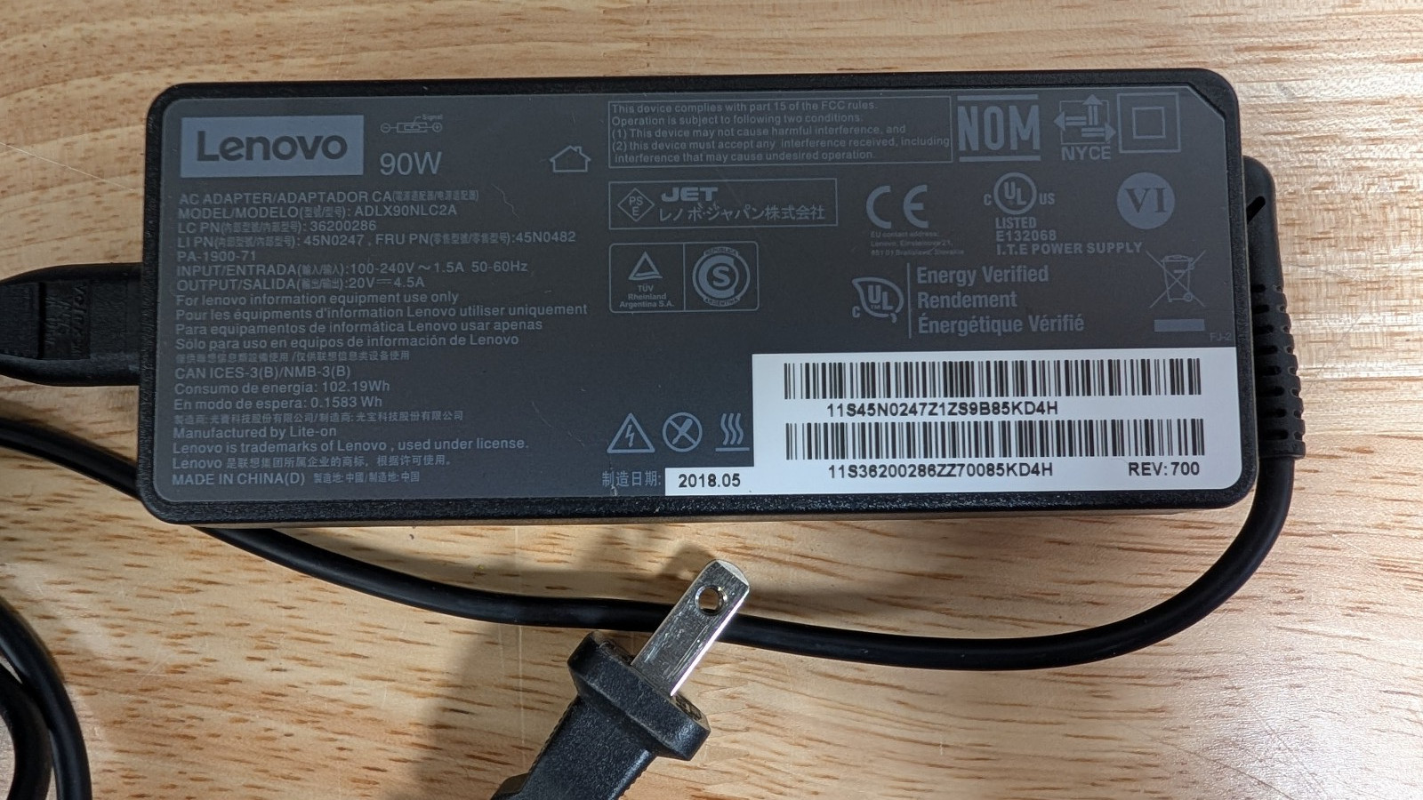 OEM Lenovo 90W AC Power Adapter Charger 20V 4.5A Model ADLX90NLC2A
