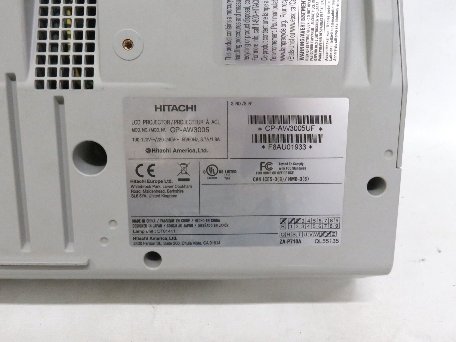 Hitachi CP-AW3005 Projector * NO LAMP, TESTED TO WORK * WXGA Ultra Short Throw