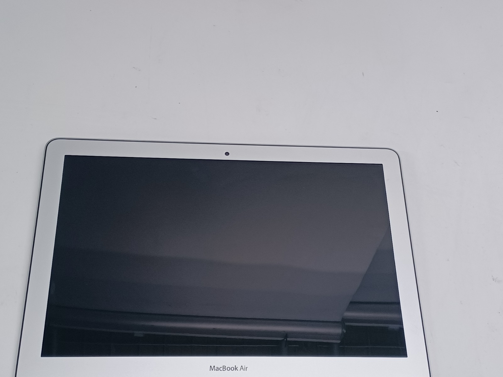 Apple Macbook Air 2017 8GB RAM 256GB SSD i5-5350U 2017 Refurbished