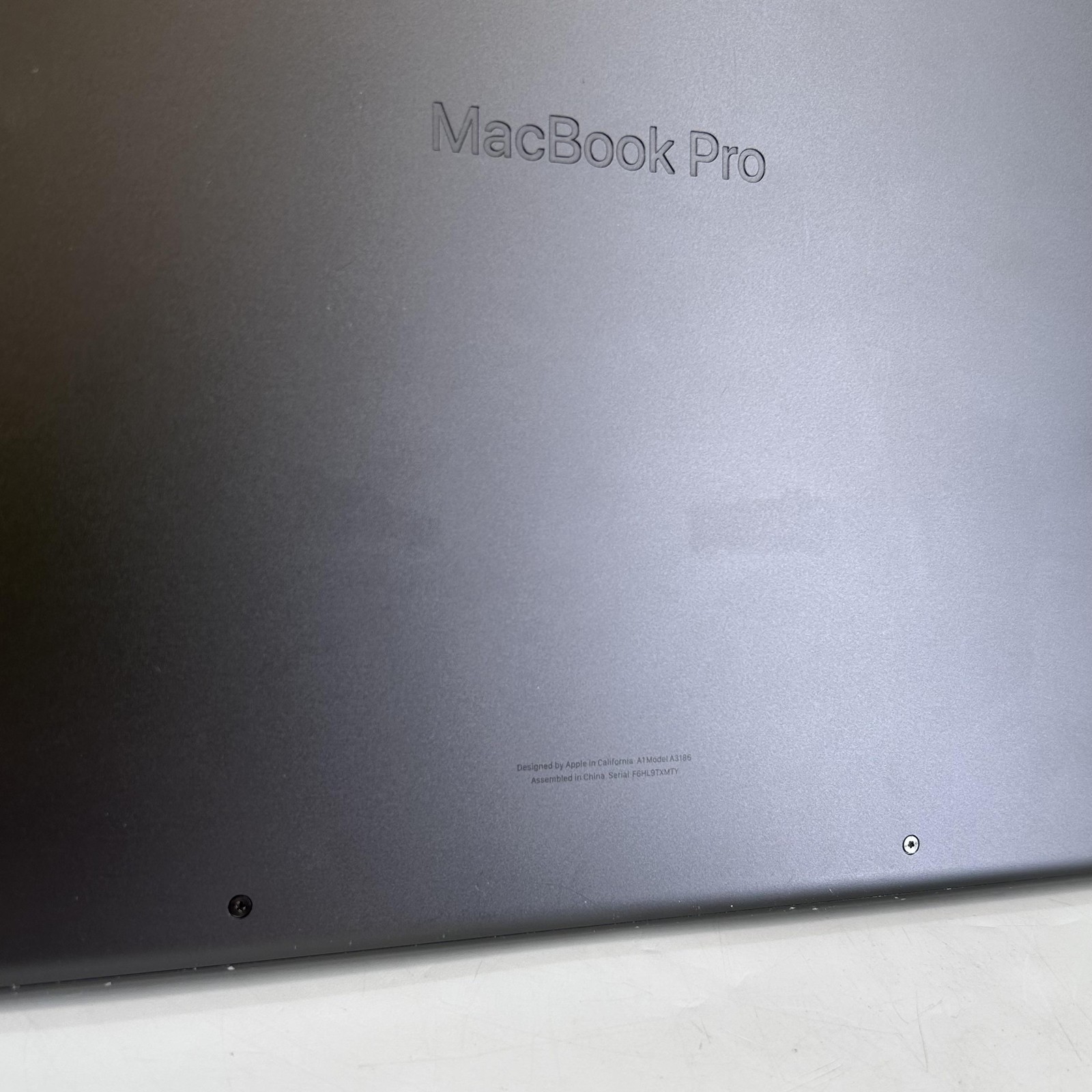 MacBook Pro 16 Black 2024 M4 Max 14-Core CPU 32-Core GPU 36GB 1TB SSD Bent Frame