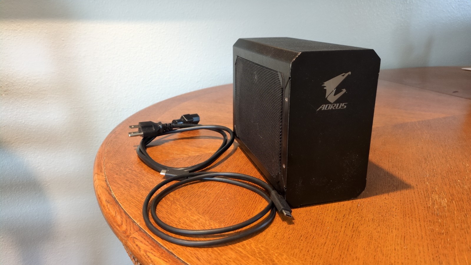 Gigabyte AORUS GTX 1080 Gaming Box EGPU Thunderbolt 3 GV-N1080IXEB-8GD