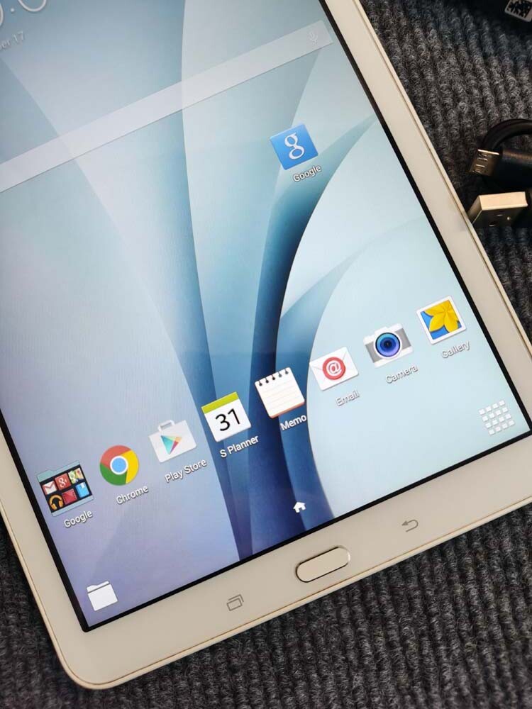 Samsung Galaxy Tab E 9.6″, 16GB, White (Wi-Fi) Android SM-T560 8GB Tablet