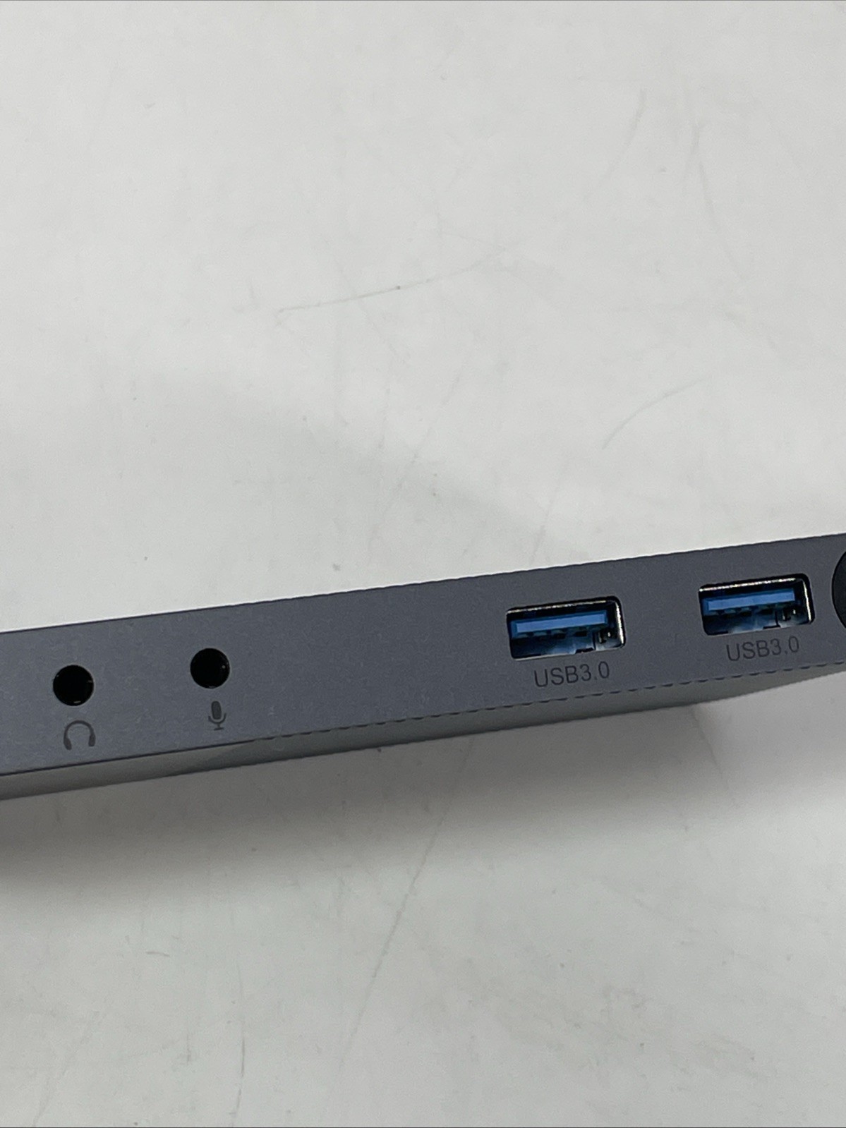 USB Docking Station GIQ USB C hub USB 3.0 to Dual HDMI VGA (3) Pre Owned