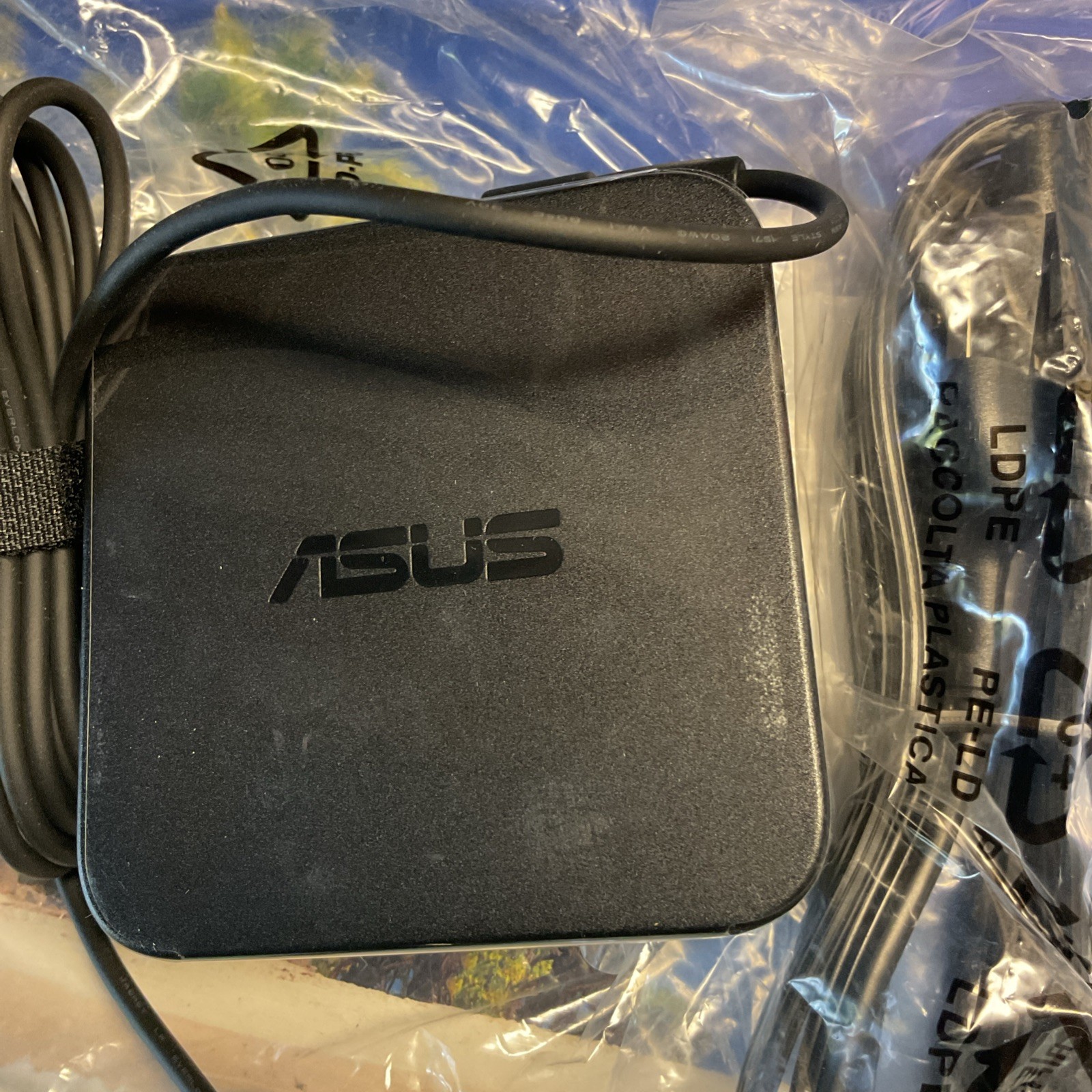 NEW Genuine 90W Asus AC DC Adapter Model ADP-90YD B 19V 4.74A 5.5×2.5mm OEM