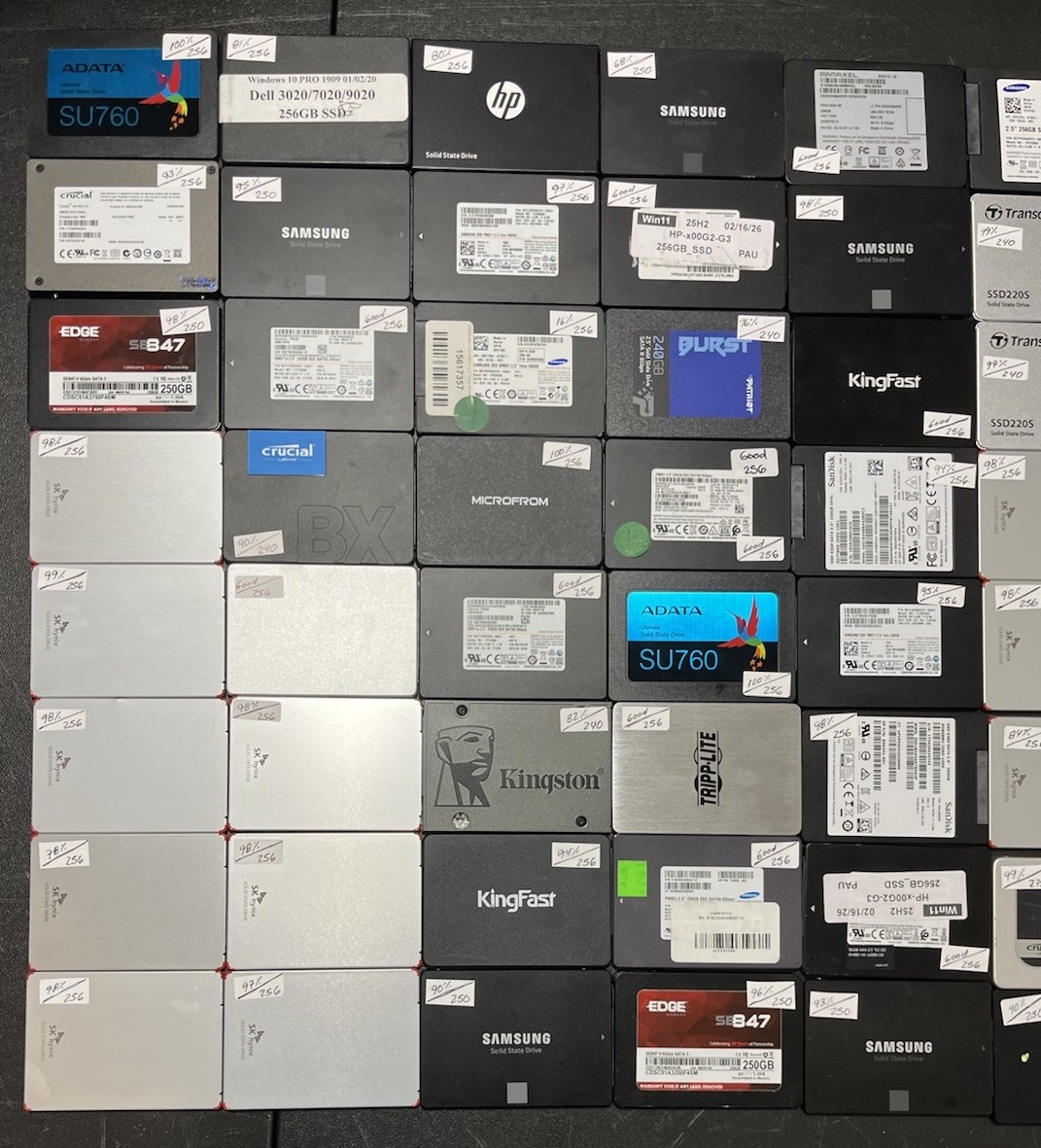 LOT OF 61 Mixed Brands & Model 256GB 2.5″ SATA SSD Drive – TESTED AND WIPED!
