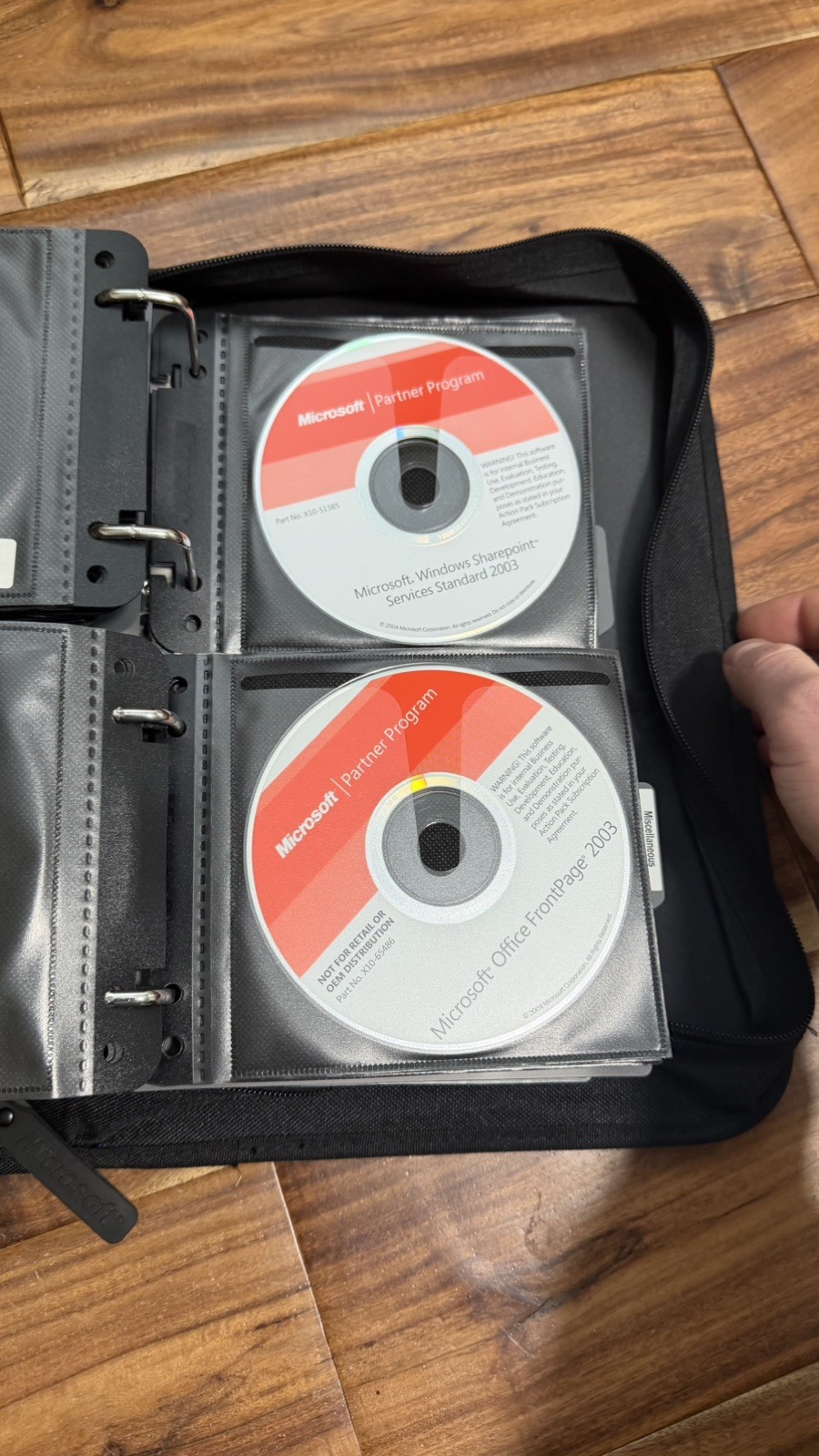 Microsoft Action Pack Subscription Partner Program 2003 Software + Keys + Discs