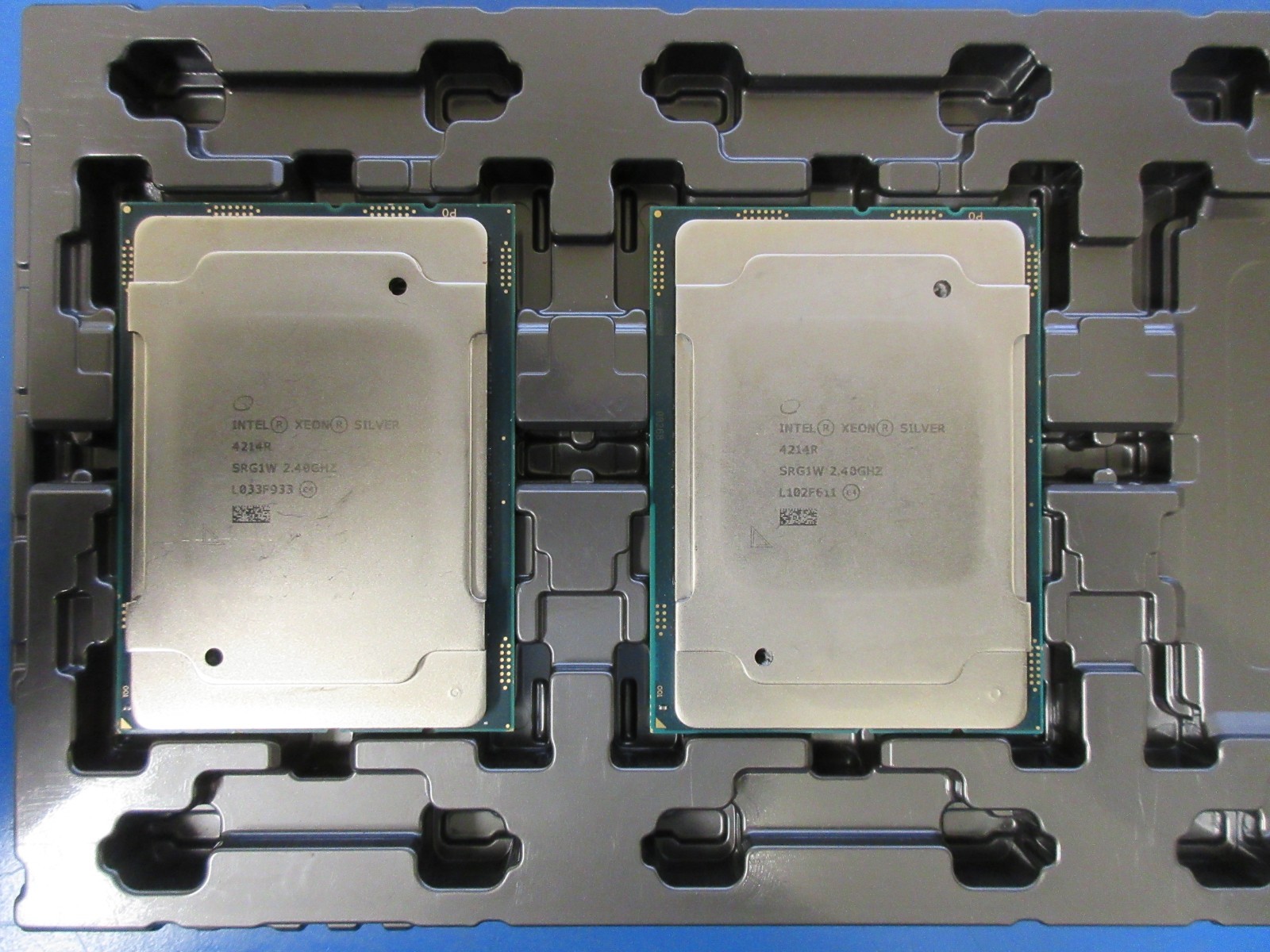 Lot 6 of SRG1W : Intel Xeon Silver 4214R 2.40GHz : 12 Core : FCLGA3647 – Grade C