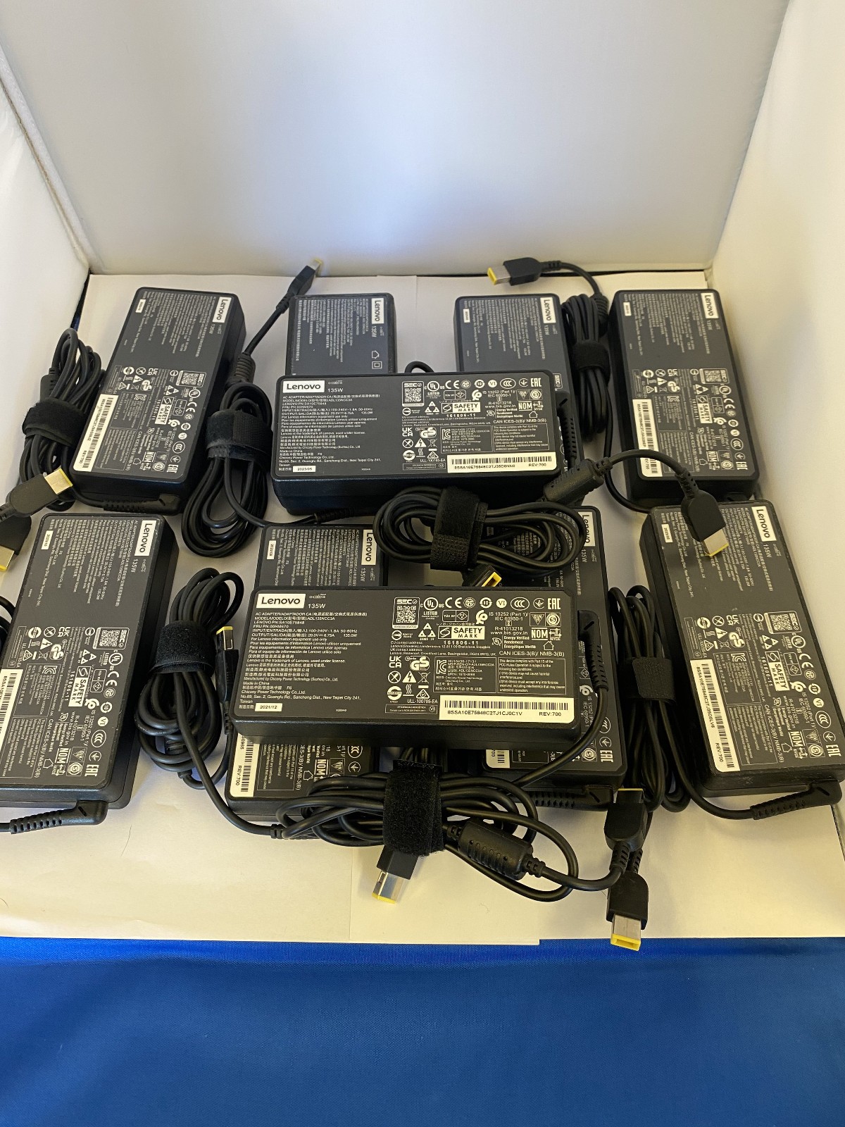 10 LENOVO SA10E75848 20V 6.75A 135W Genuine Original AC Power Adapter Chargers