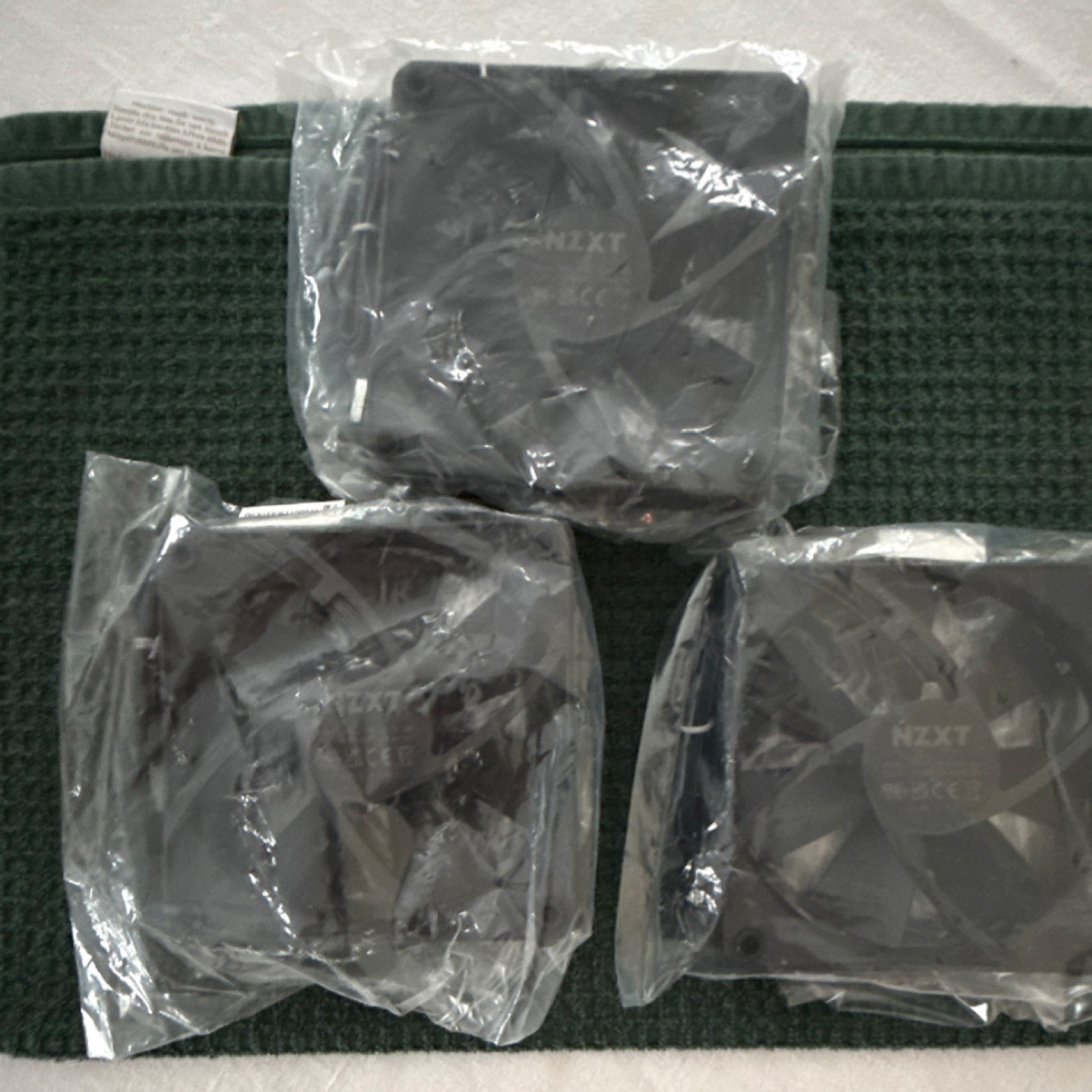 NZXT RF-P12FF-B1 Fluid Dynamic Bearing 12V Black Plastic Case Fans Lot of 3