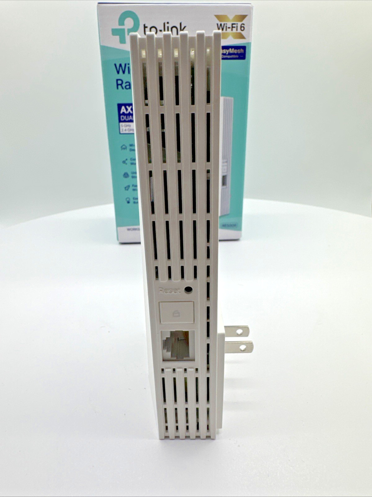TP-Link RE500X AX1500 WiFi 6 Range Extender Dual Band Gigabit Ethernet White