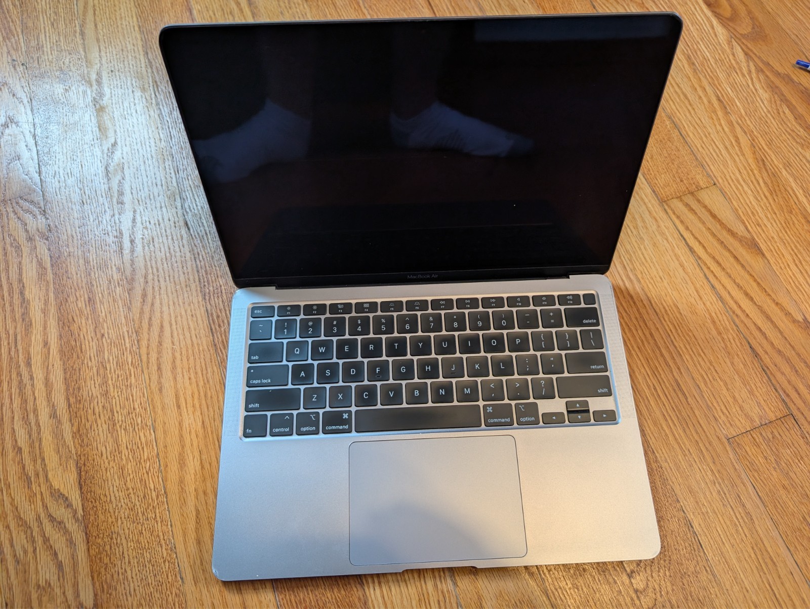 Apple MacBook Air 13.3″ (256GB SSD, Intel Core i3-1000NG4, 1.10 GHz, 8GB RAM)…