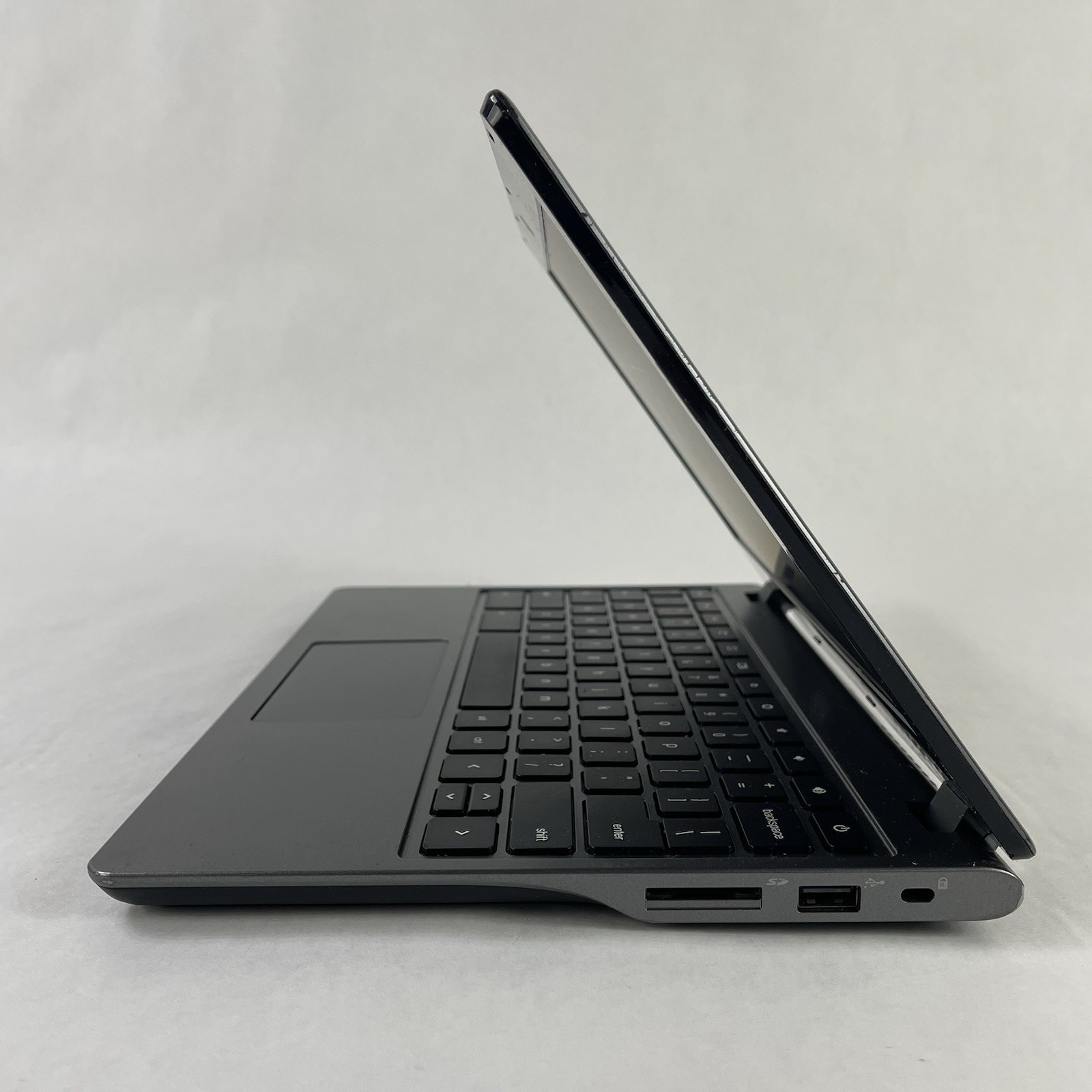 Acer Chromebook C720 11.6″ Celeron 2955U 1.40 GHz 2 GB RAM 16 GB SSD No AC
