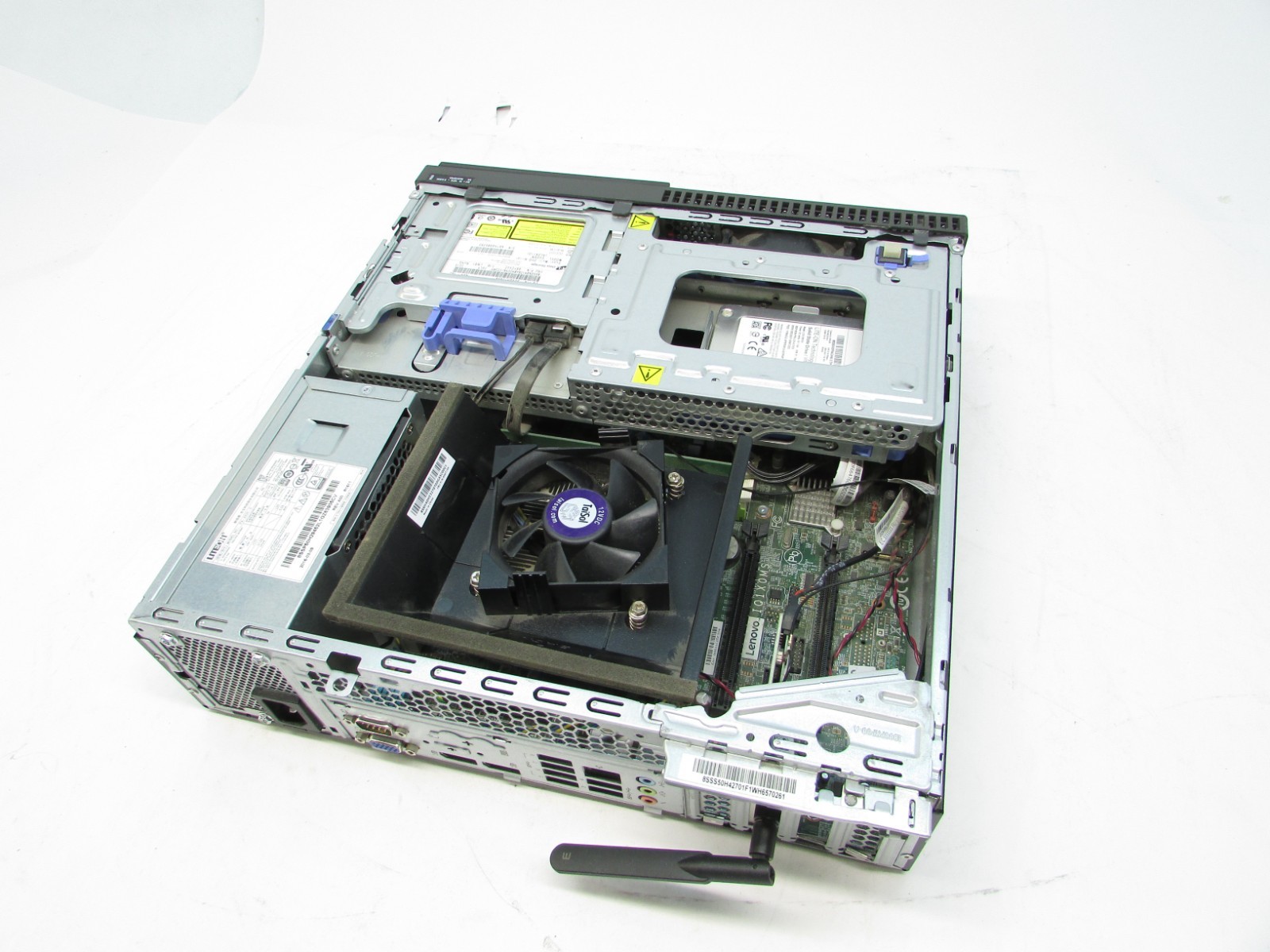Lenovo ThinkCentre M900 SFF i5-6500 3.2GHz 8GB RAM 256GB SATA SSD No OS