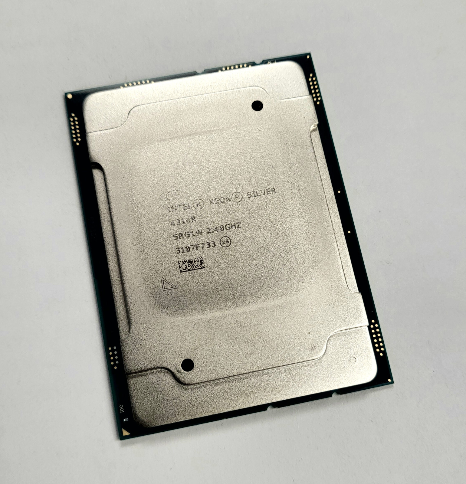 Intel Xeon Silver 4214R 2.40GHZ 12-Core CPU / SRG1W Server Processor LGA3647