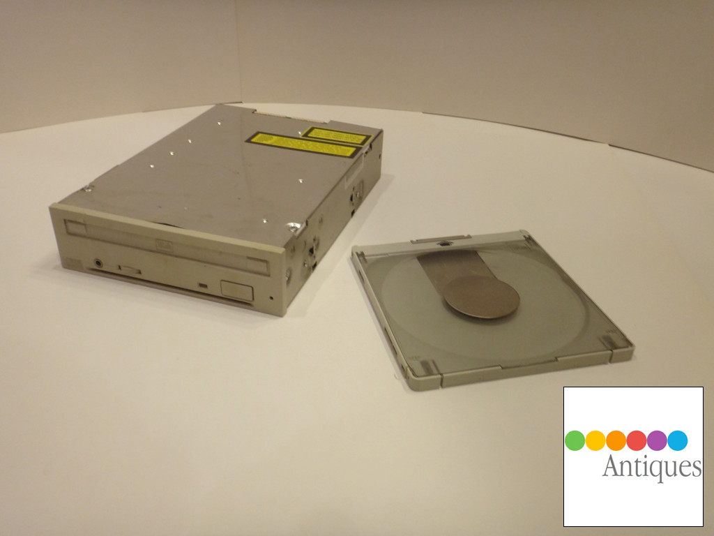 Apple 300i Internal 2x Sony CD-ROM Drive 50-pin SCSI with Caddy Disc CDU561-25