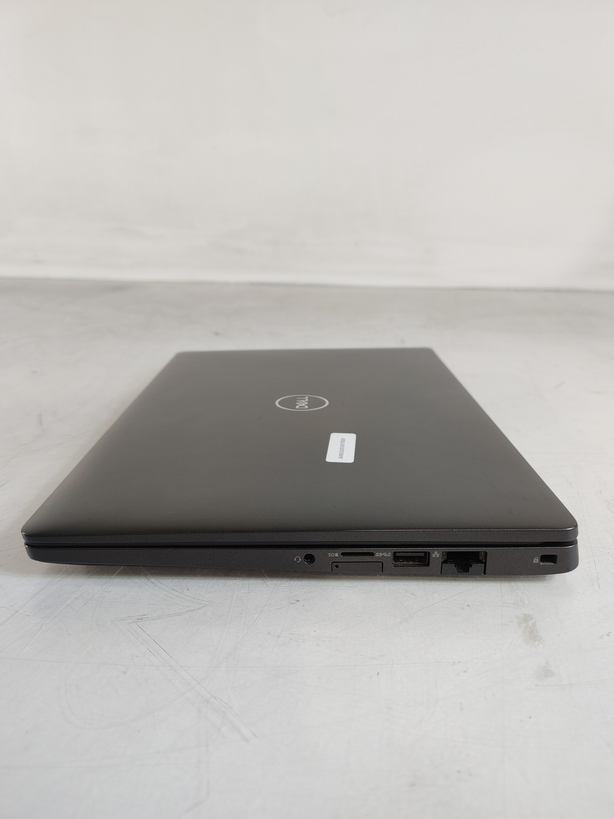Dell Latitude 5300 Core i7-8665U 1.90 GHz 16 GB DDR4 No HDD
